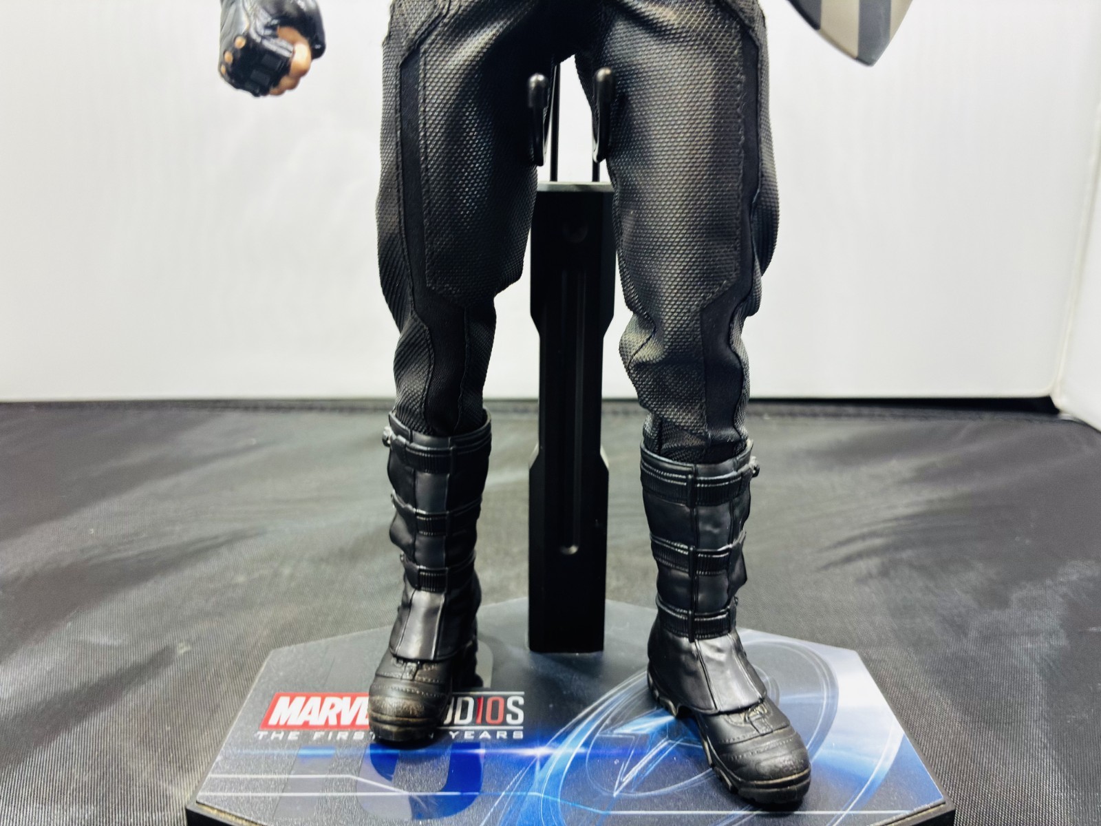 Hot Toys 1/6 mms488 Captain America Concept Art Version Marvel Open Box