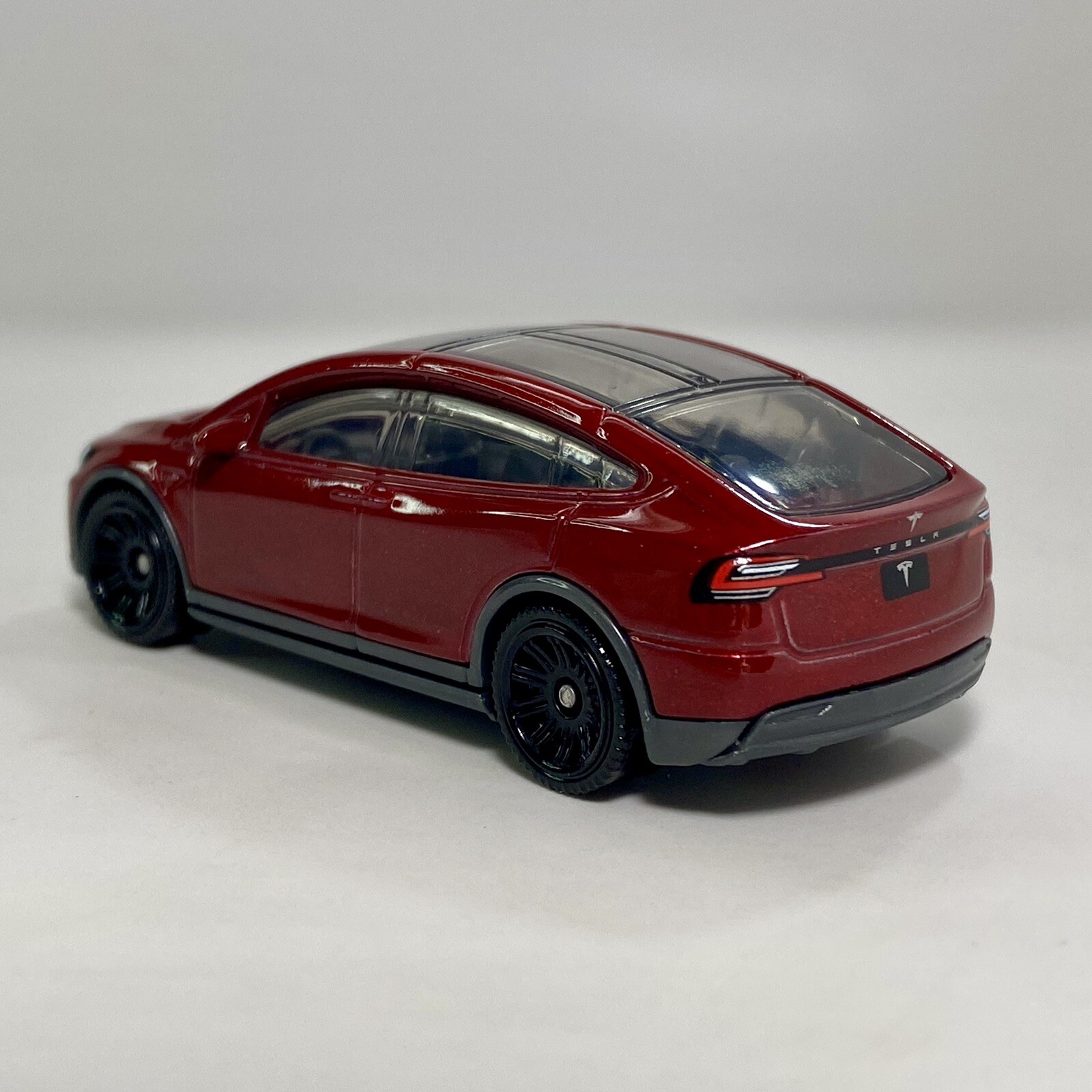 Tesla Model X Red 1:64 Scale Diecast Diorama Model Car #18