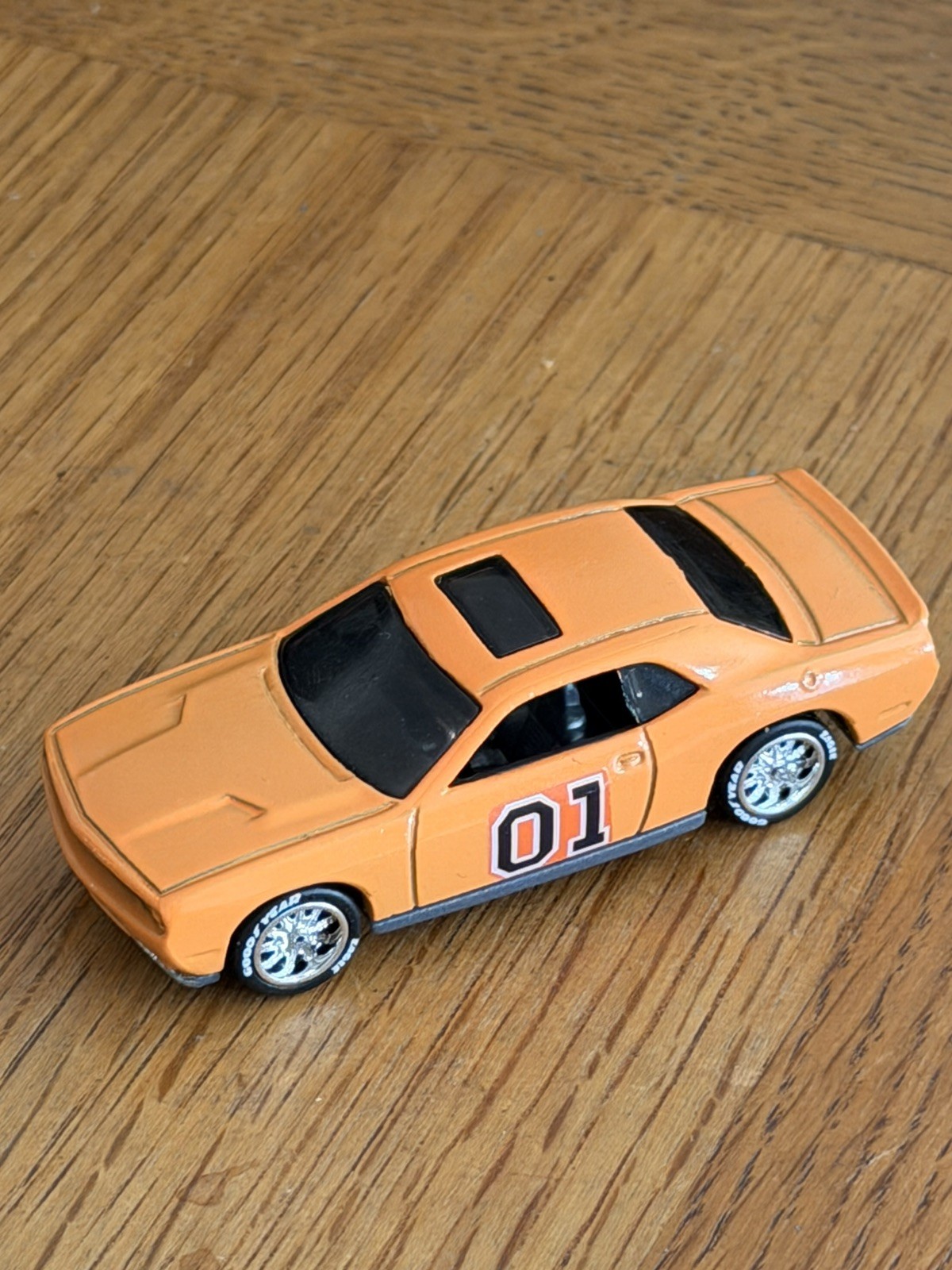 Hot Wheels General Lee Dodge Challenger 1:64 Die Cast Dukes Of Hazzard Race Car