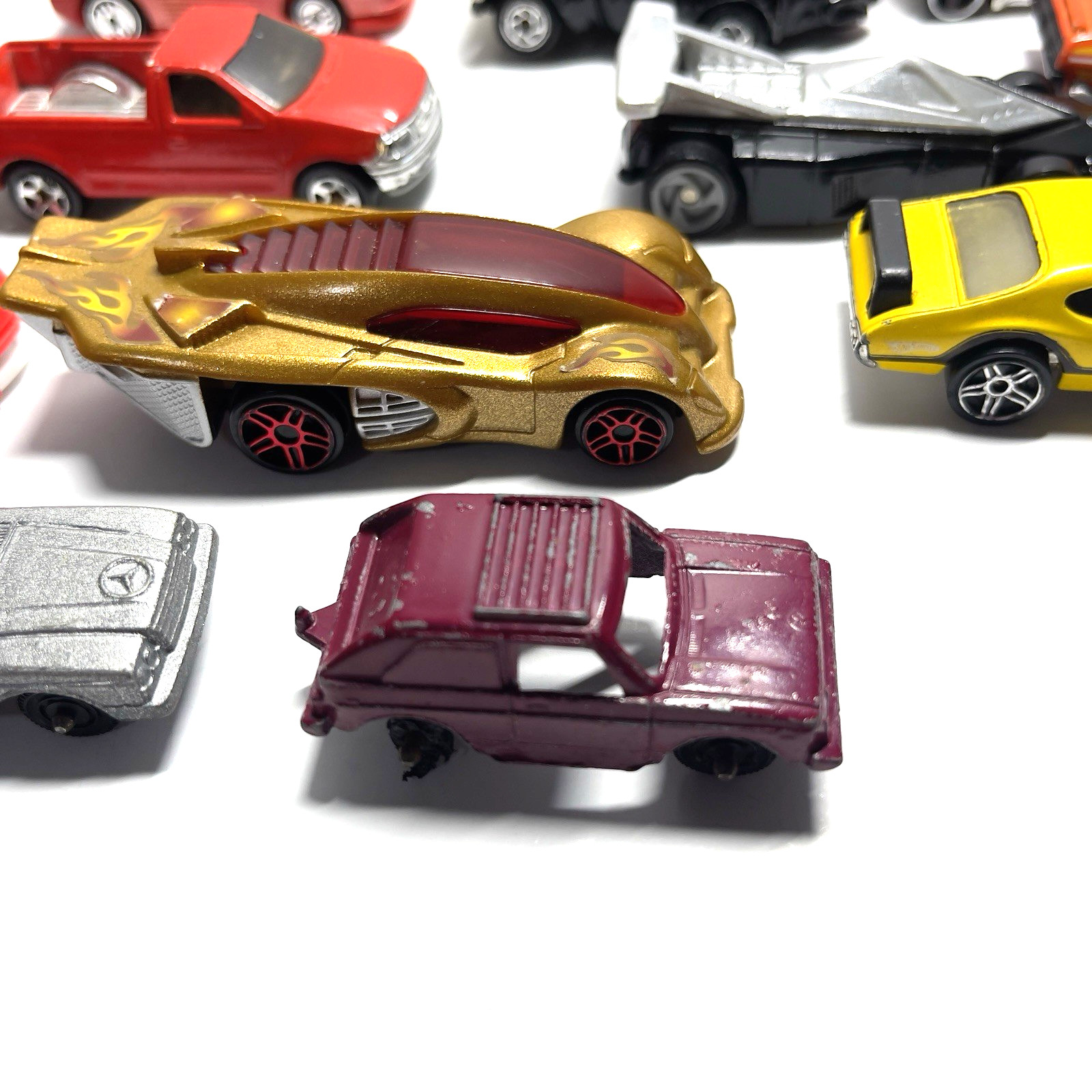 Hot Wheels Tonka Diecast Lot Of 27 Vintage 1:64 Scale Cars/Truck Various Brands