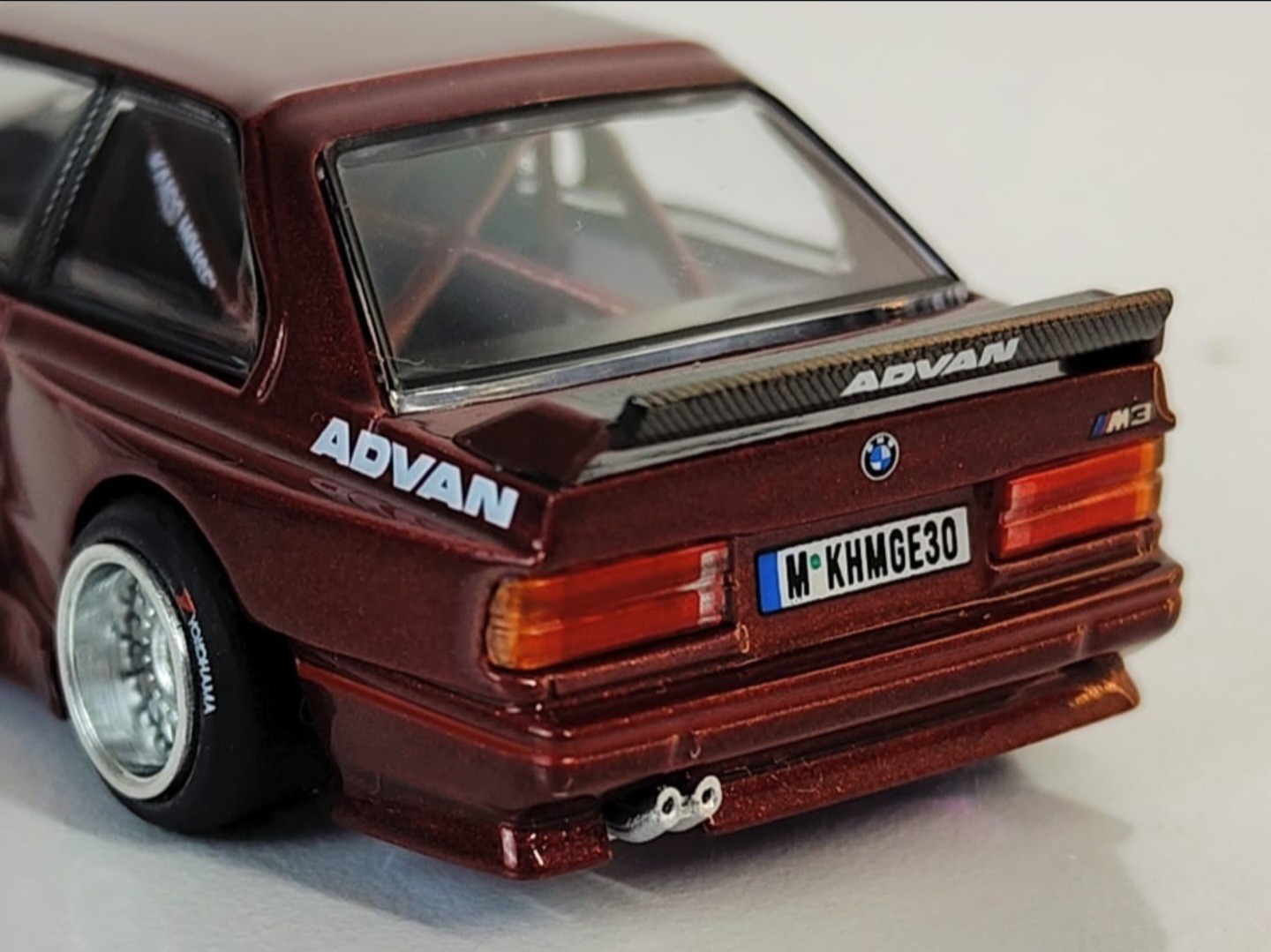 Kaido House x Mini GT 1:64 BMW M3 KAIDO GT V1 KHMG162