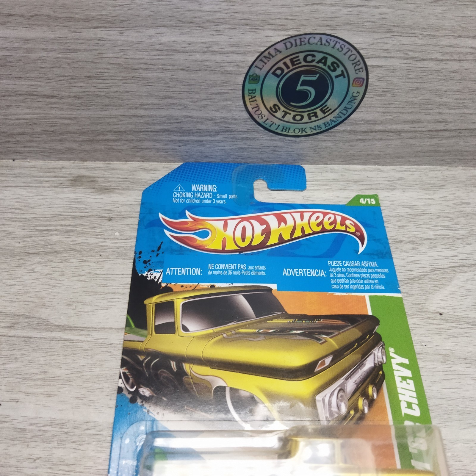 Hotwheels 2011 Treasure Hunts custom 62 Chevy