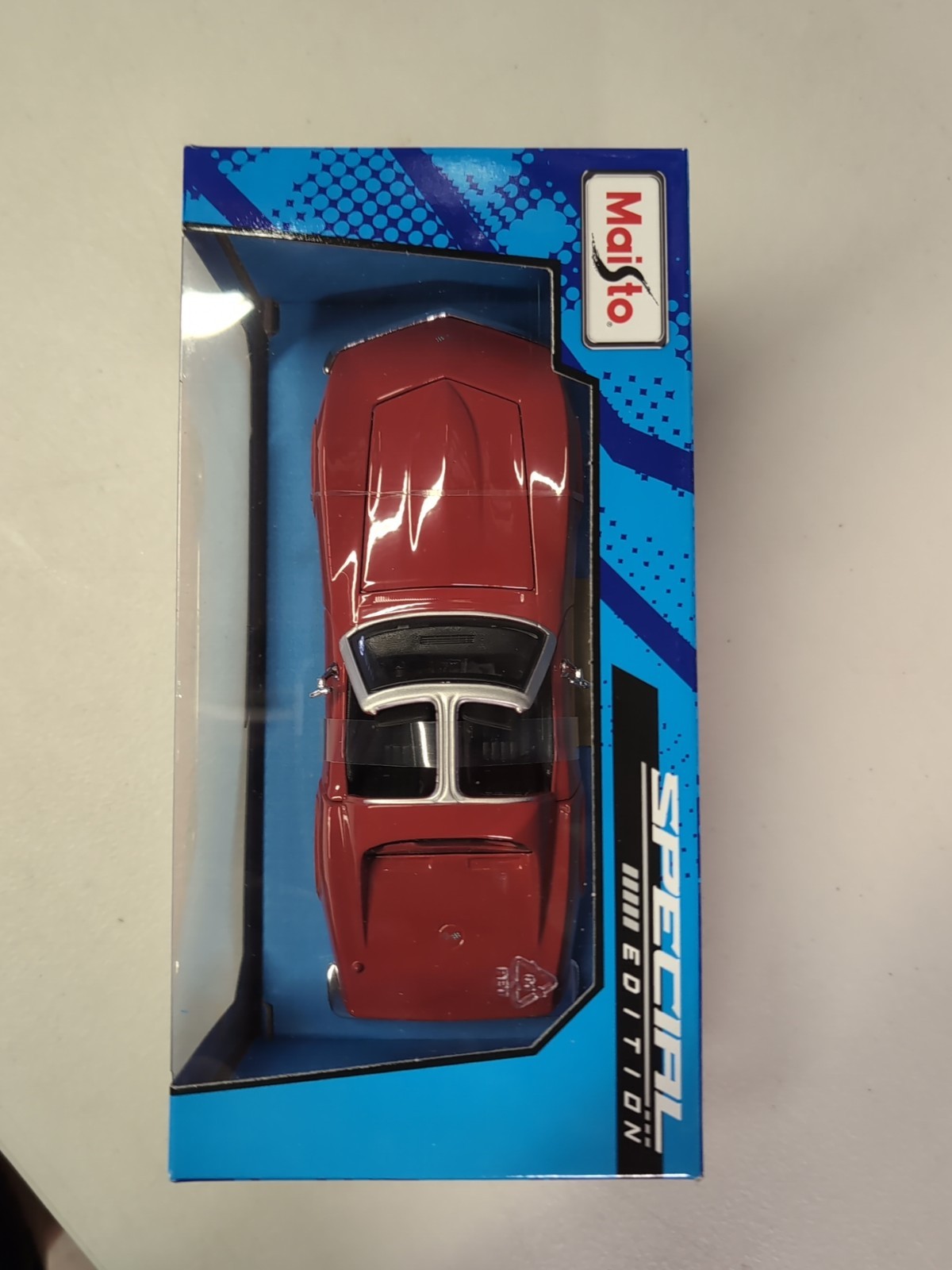Maisto 1970 Chevrolet Corvette Red (Special Edition) 1:24 Scale