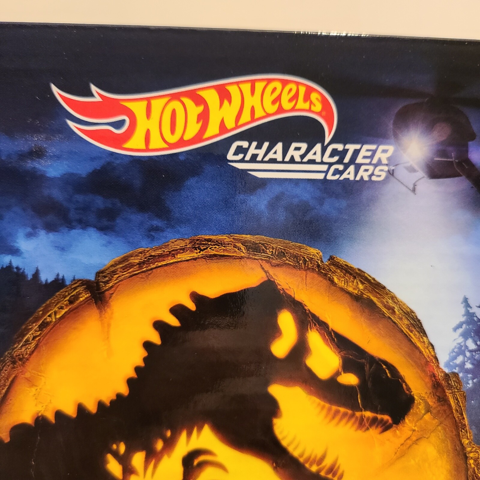 Hot Wheels Jurassic World Dominion Toy Character Cars 5-Pack in 1:64 Scale.
