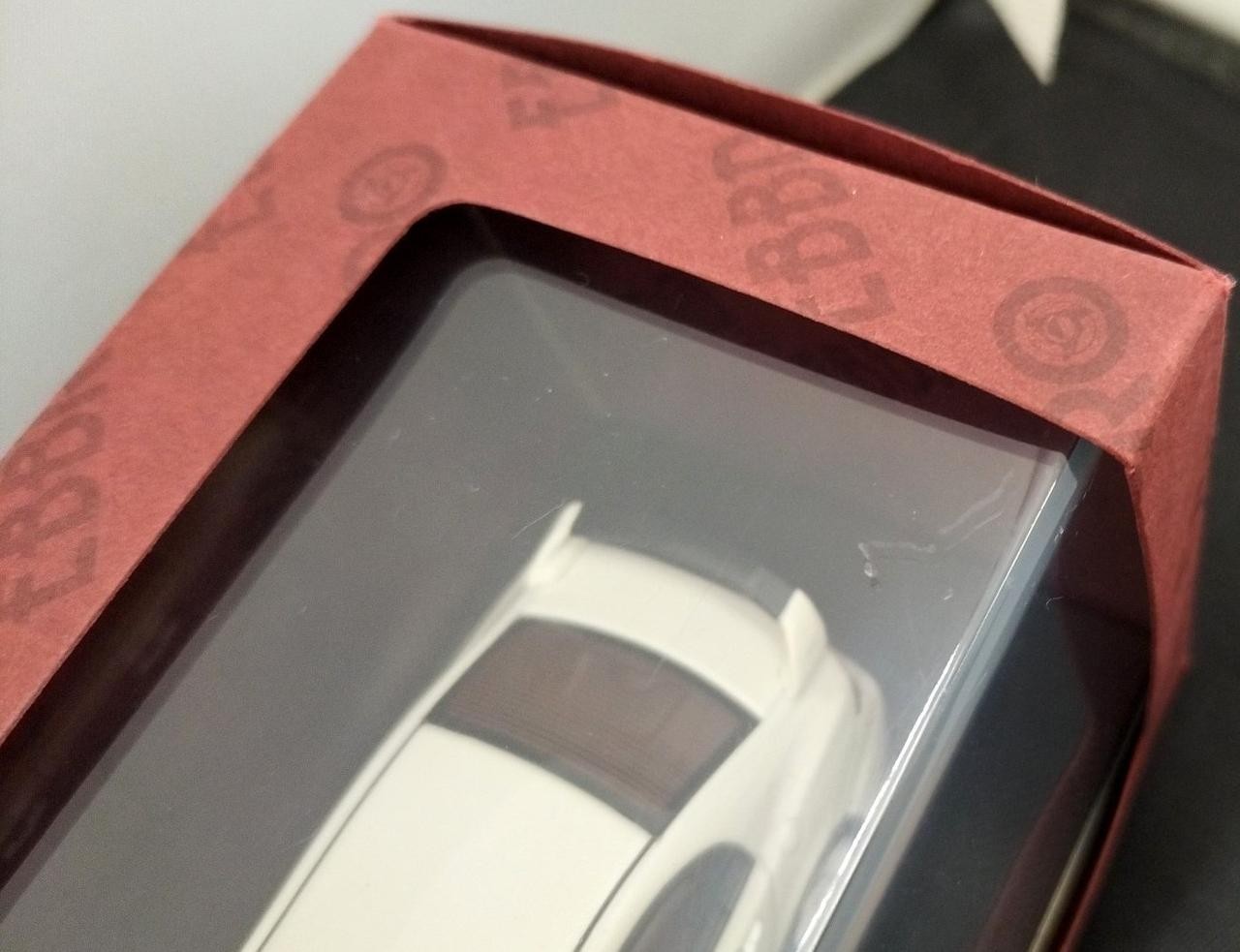 EBBRO HONDA CIVIC TYPE R FD2 WHITE 559332