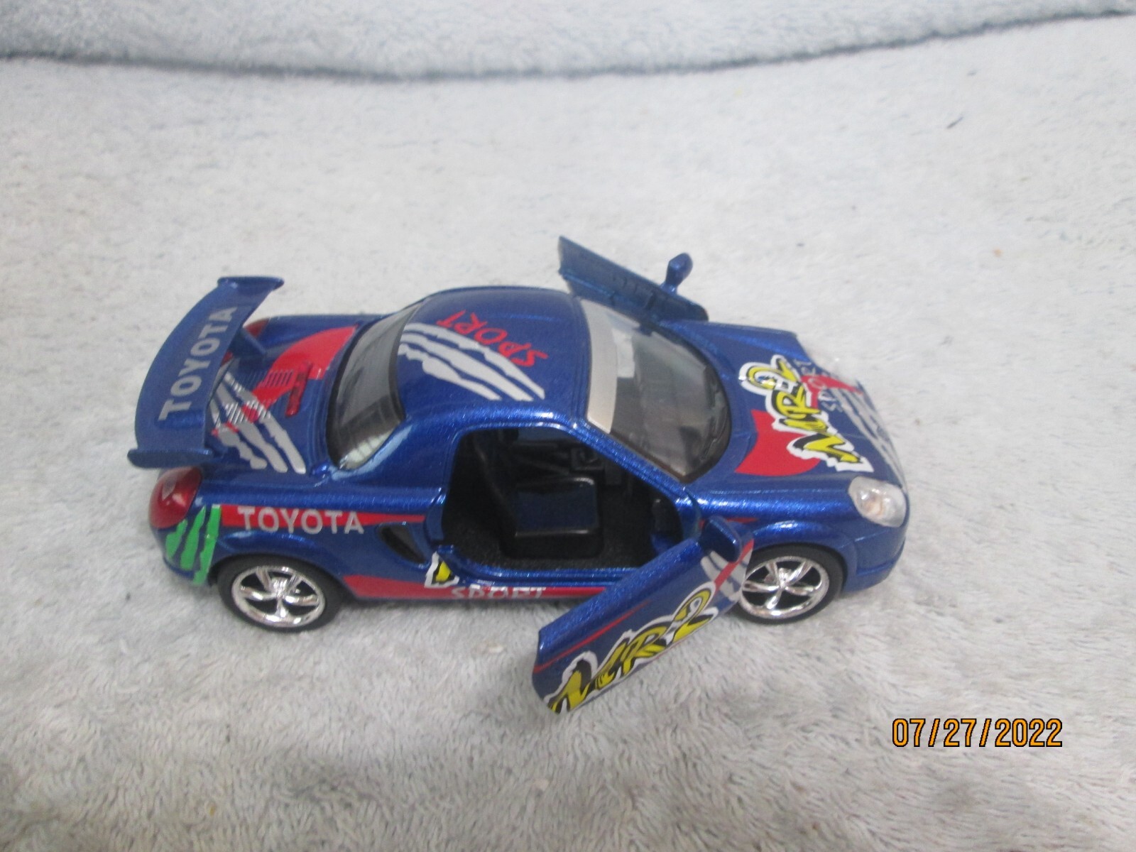 Kintoy Die Cast Toyota MR2 Sport Car