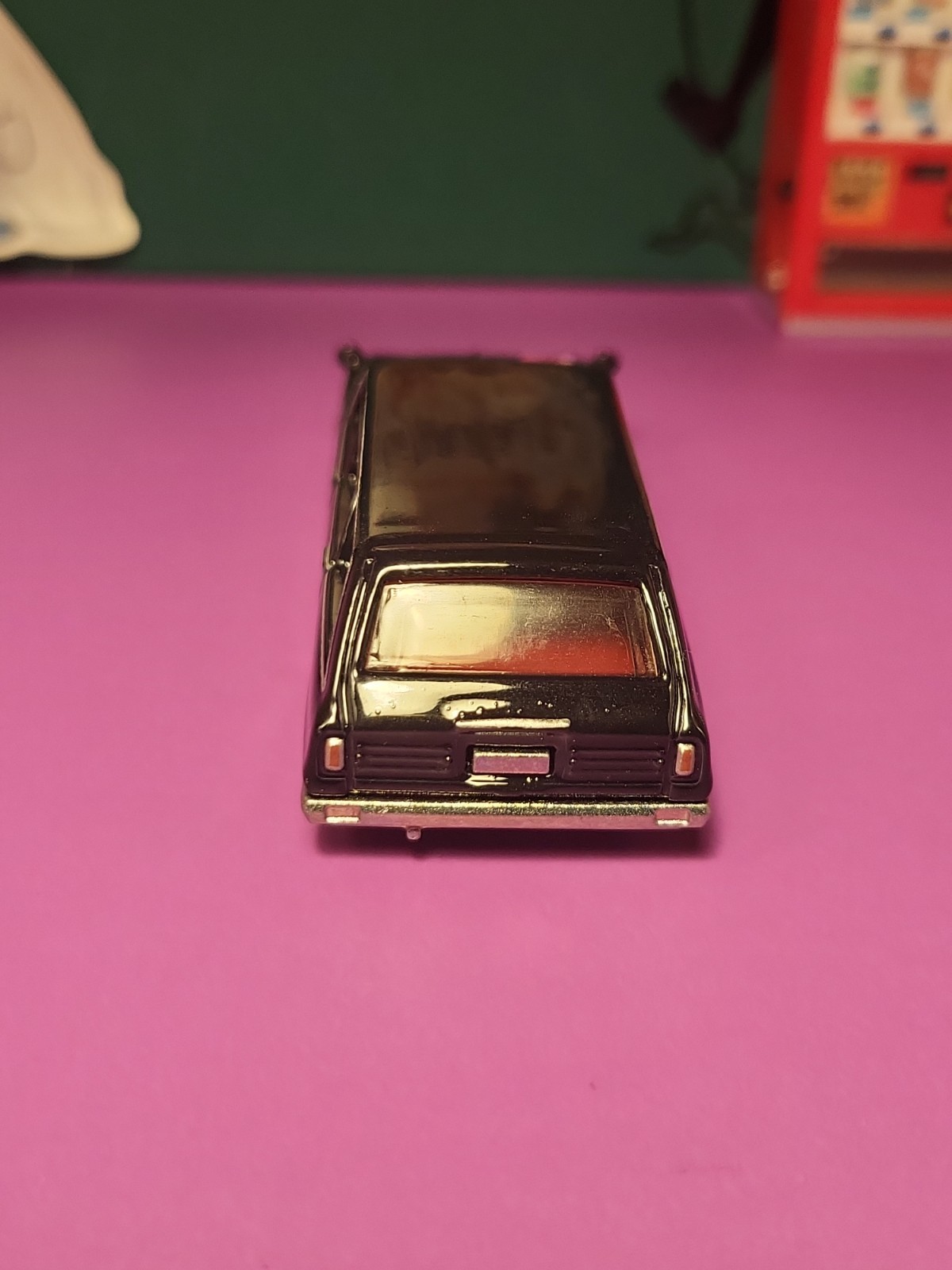 Hot Wheels Premium ’69 Nissan Skyline Van (F36) Loose Premium Team Transport