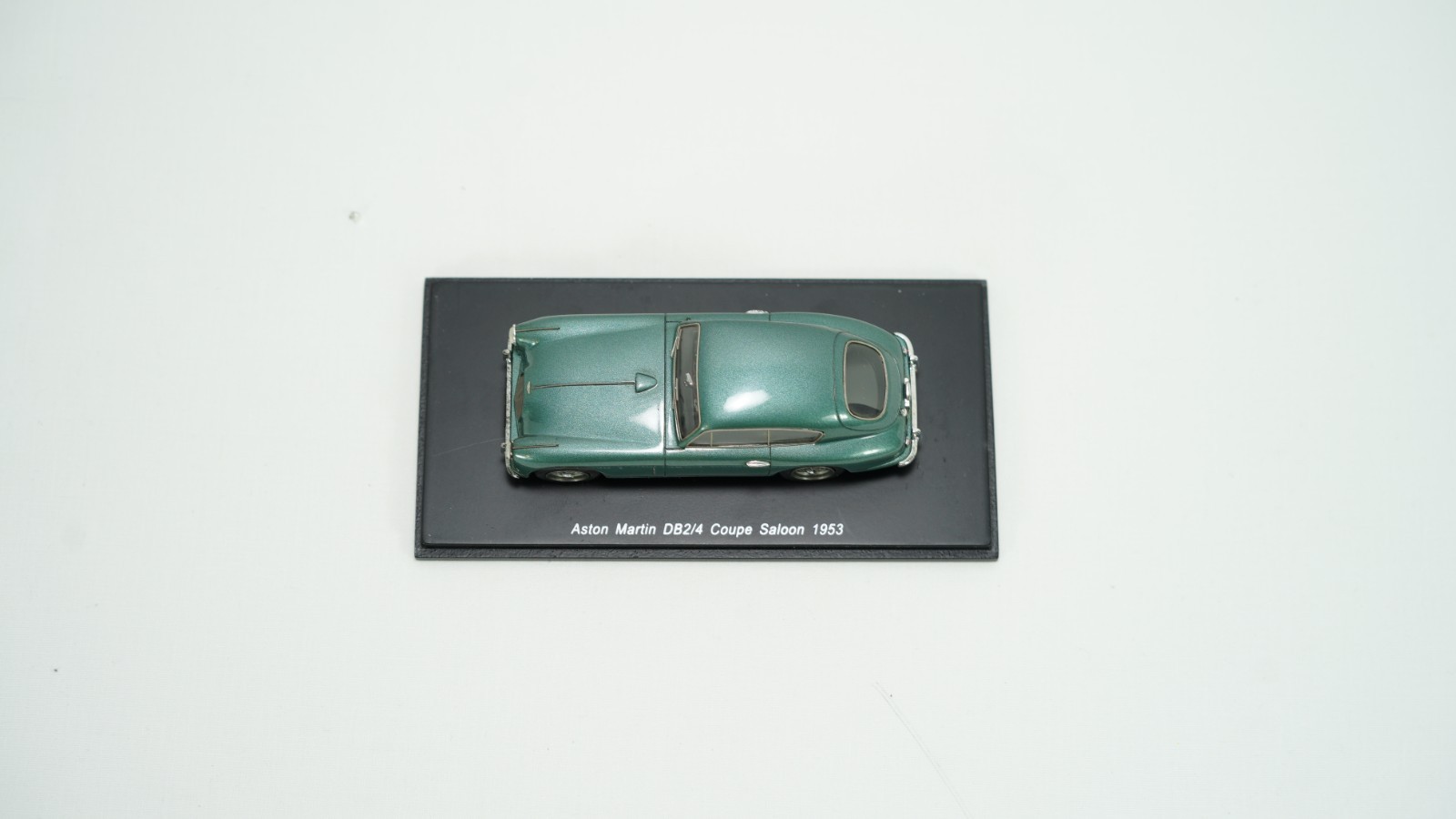 Spark 1/43 Diecast 1953 Aston Martin DB2/4 Coupe Saloon Sports Car S0583 B66