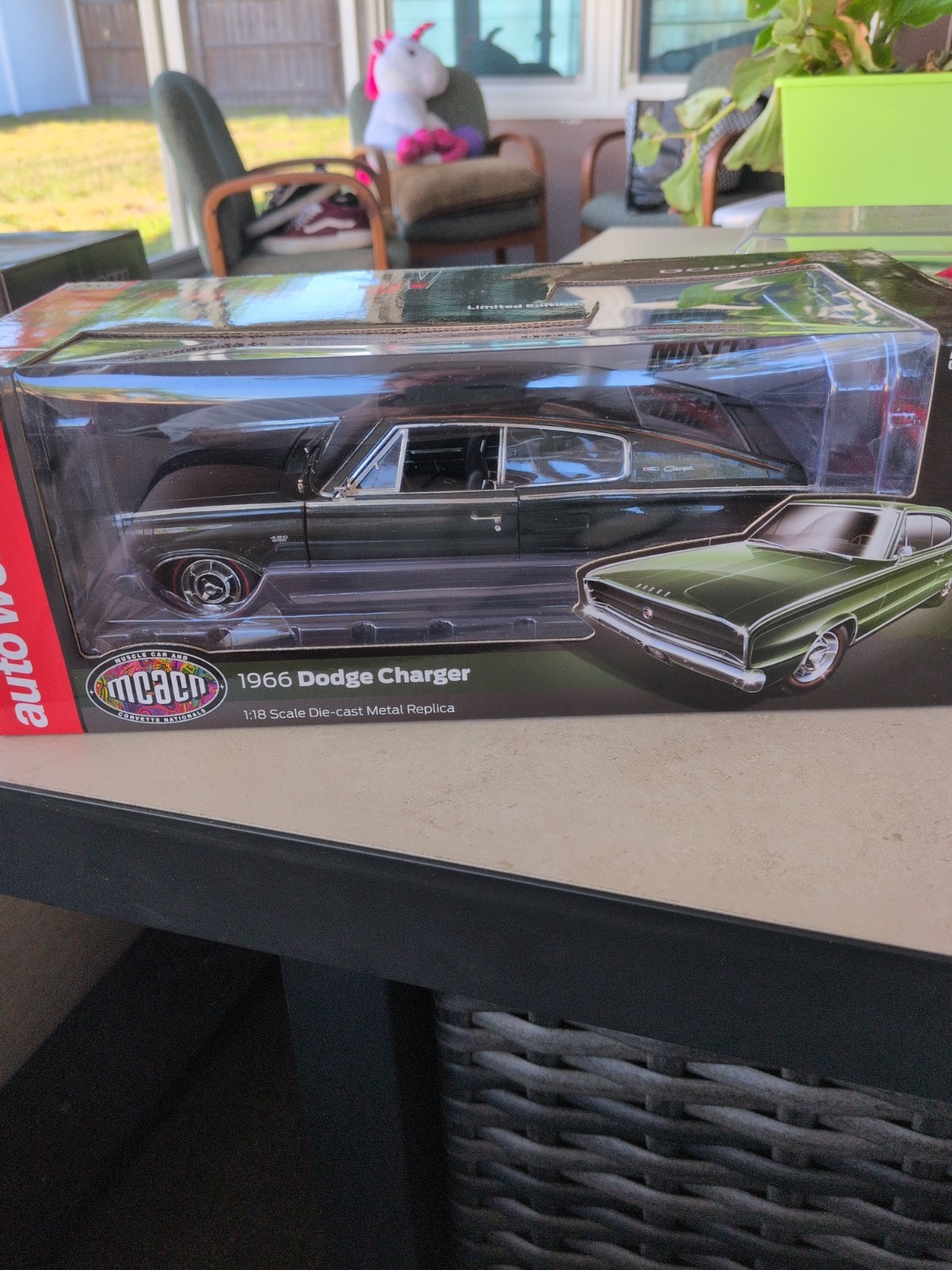 AutoWorld 1/18 1966 Dodge Charger GREEN AMM 1320 Limited EditionCollector Grade