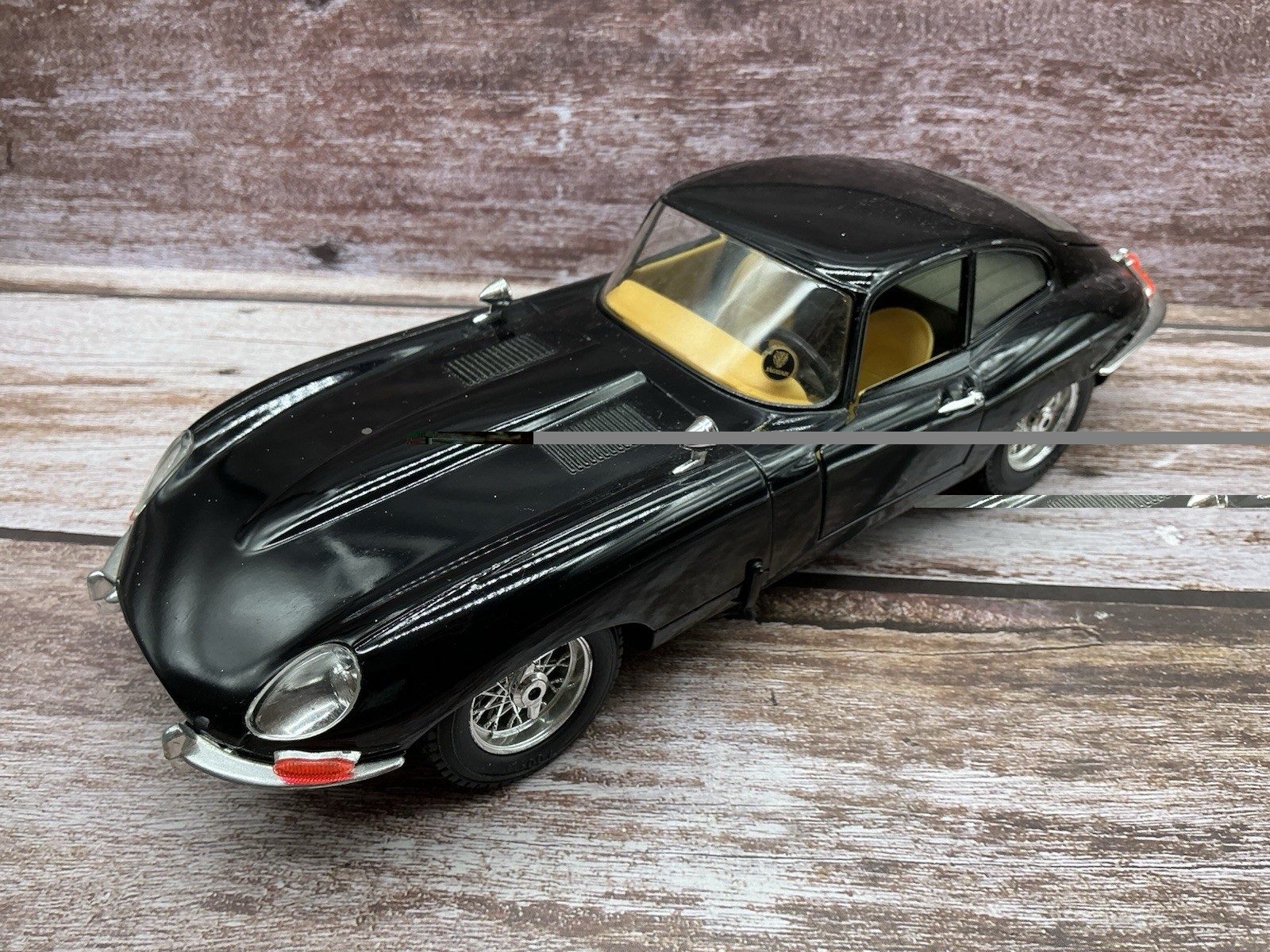 Burago 1/18 ~ Jaguar E-Type Coupe ~ Black