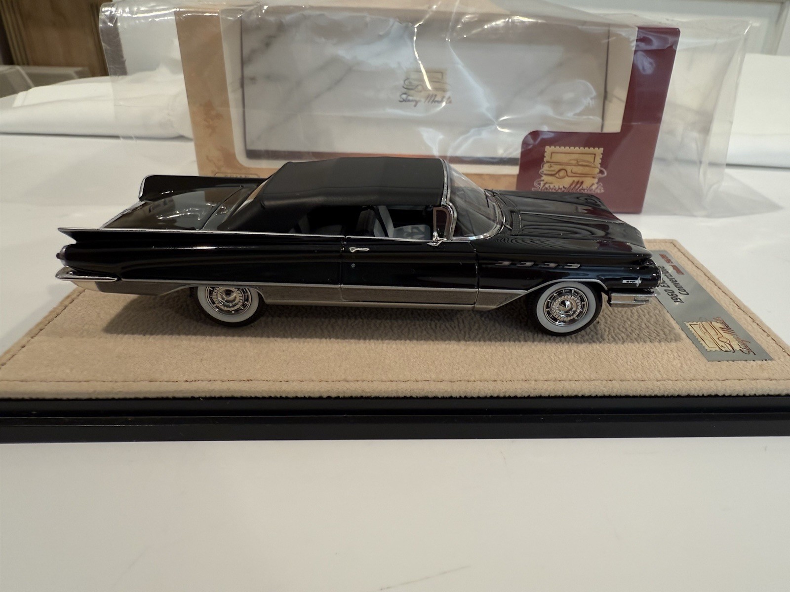 Stamp 1960 Buick Electra 225 Convert Closed Top Black STM603002