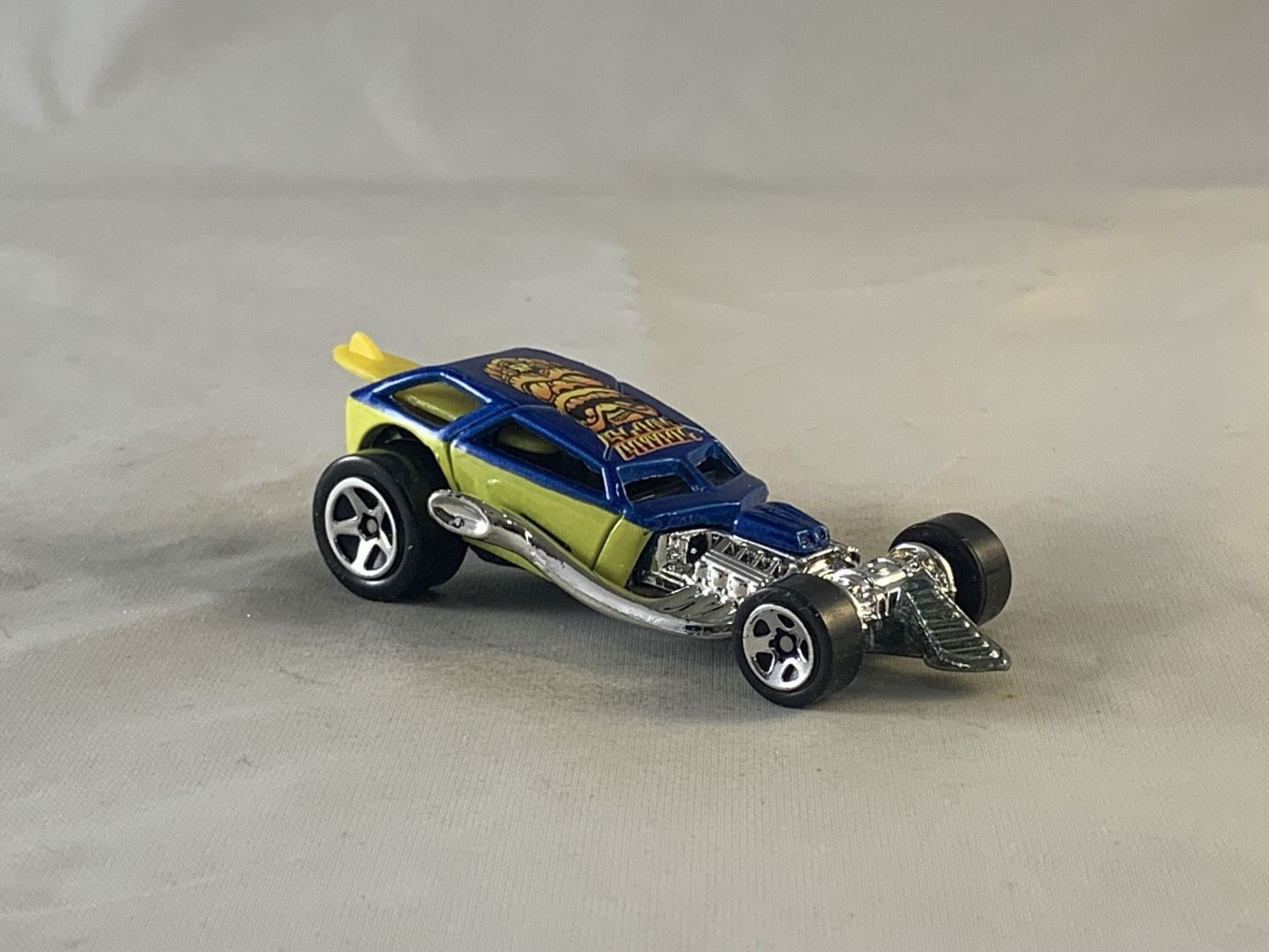 Hot Wheels Surf Crate 2004 Roll Patrol Blue and Yellow 5SPs