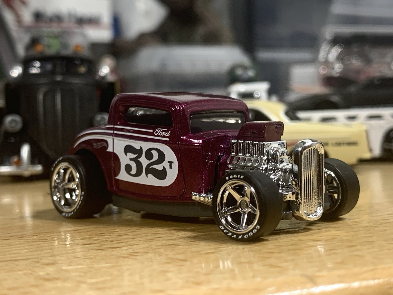 Hot Wheels ’32 Ford Purple Hot Rod Custom Wheel Swap