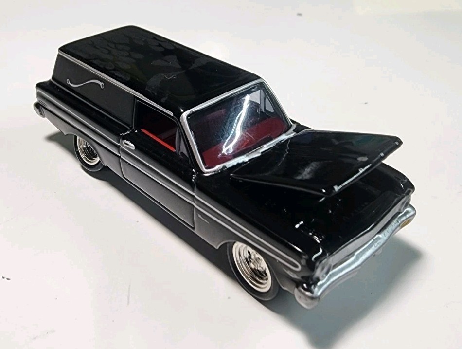 Johnny Lightning Thirteen Customs 1965 Ford Falcon Sedan Delivery 1/64 Diecast
