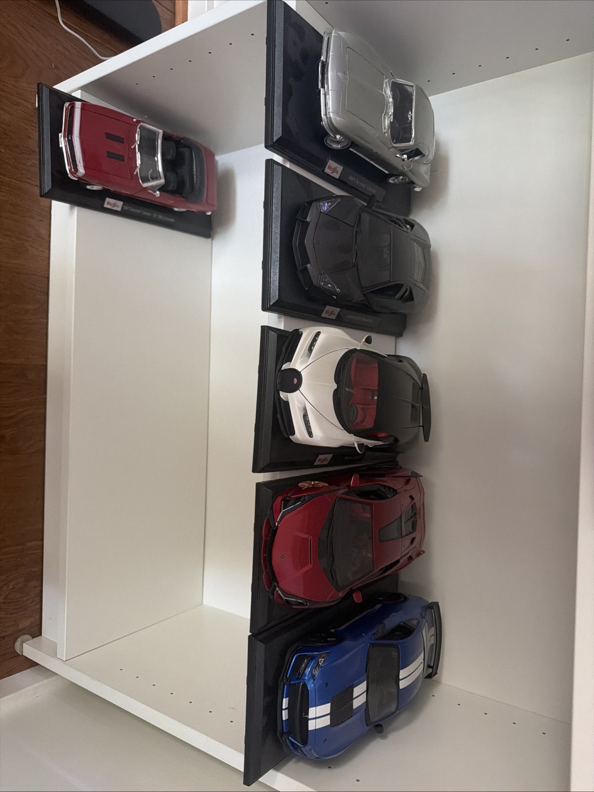 maisto toy cars *NEW*