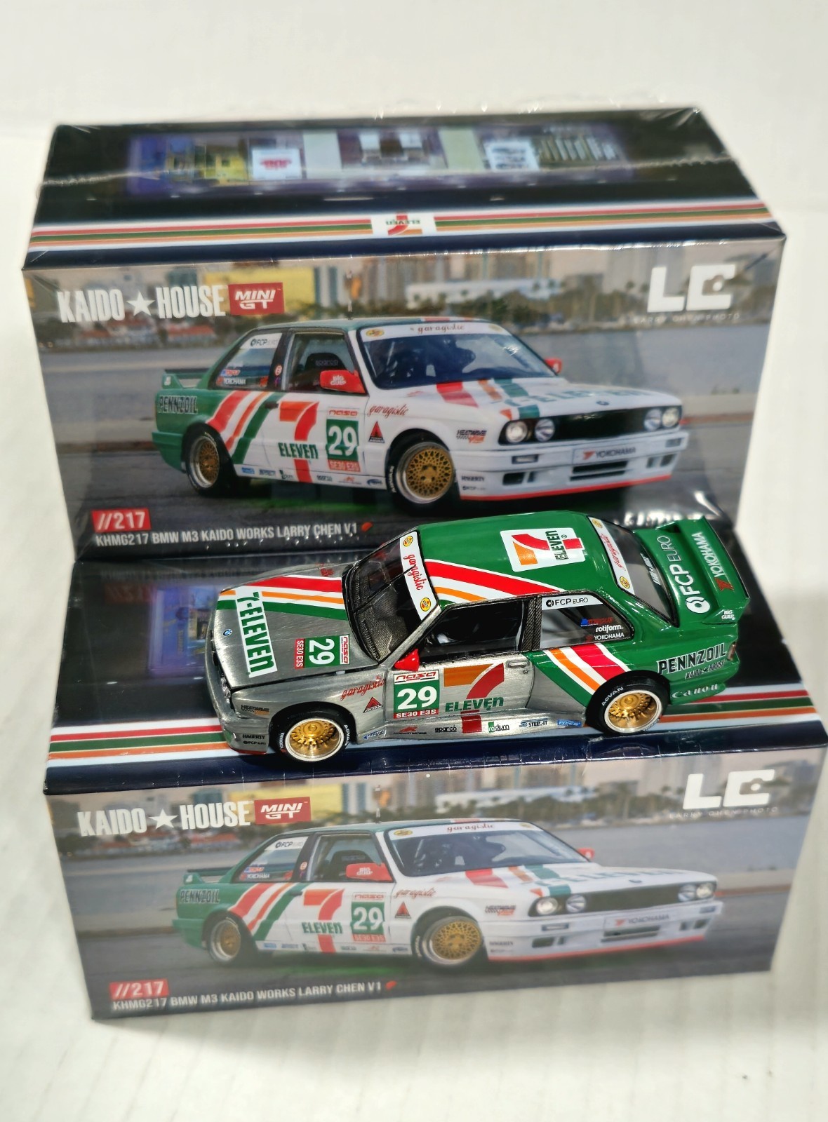 Kaido House Mini GT BMW M3 Larry Chen V1 Seven-Eleven #217 CHASE and Regular