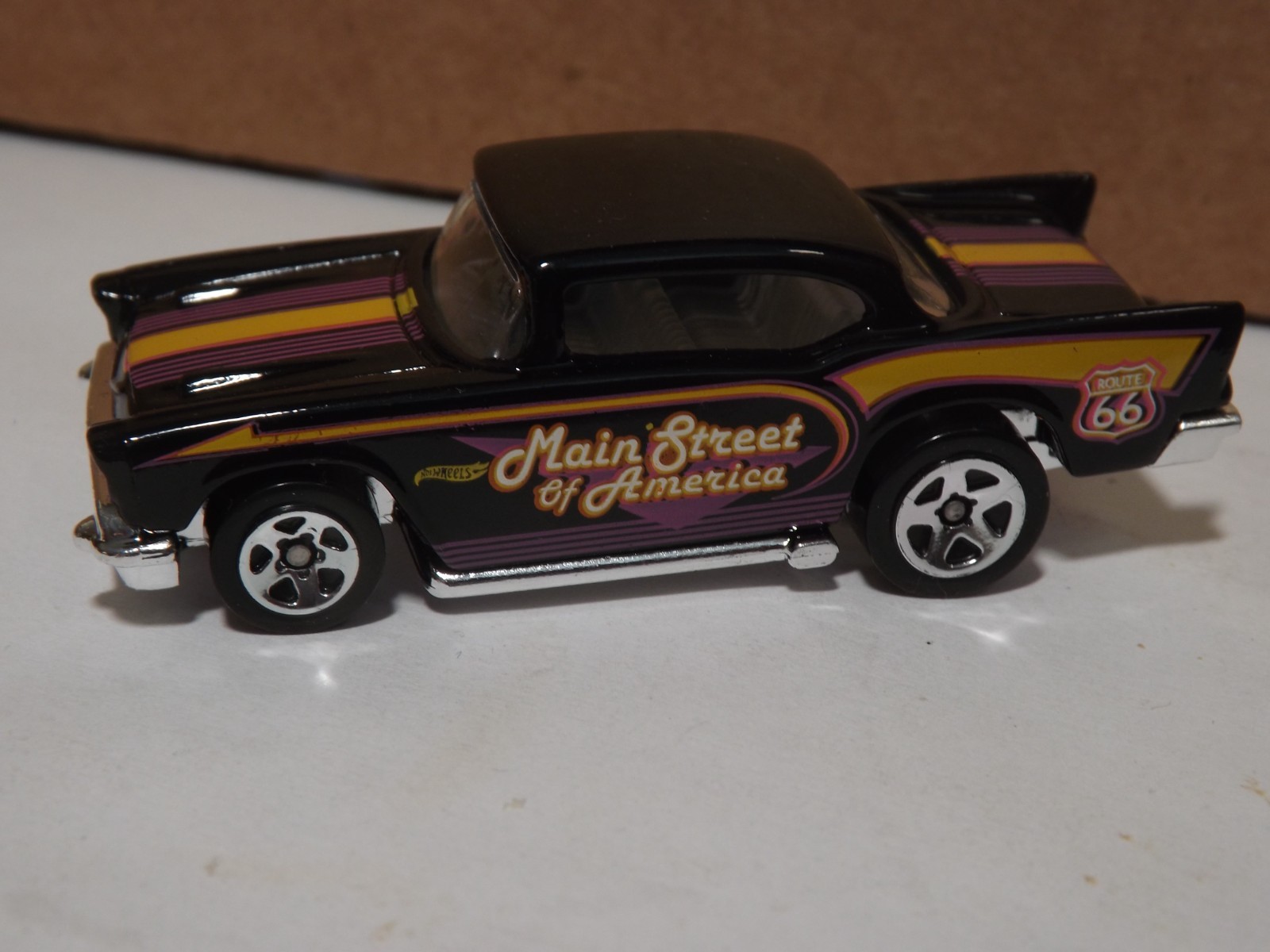 2013 Hotwheels ’57 Chevy Road Trippin’ Route 66 Main Street of America 1/64