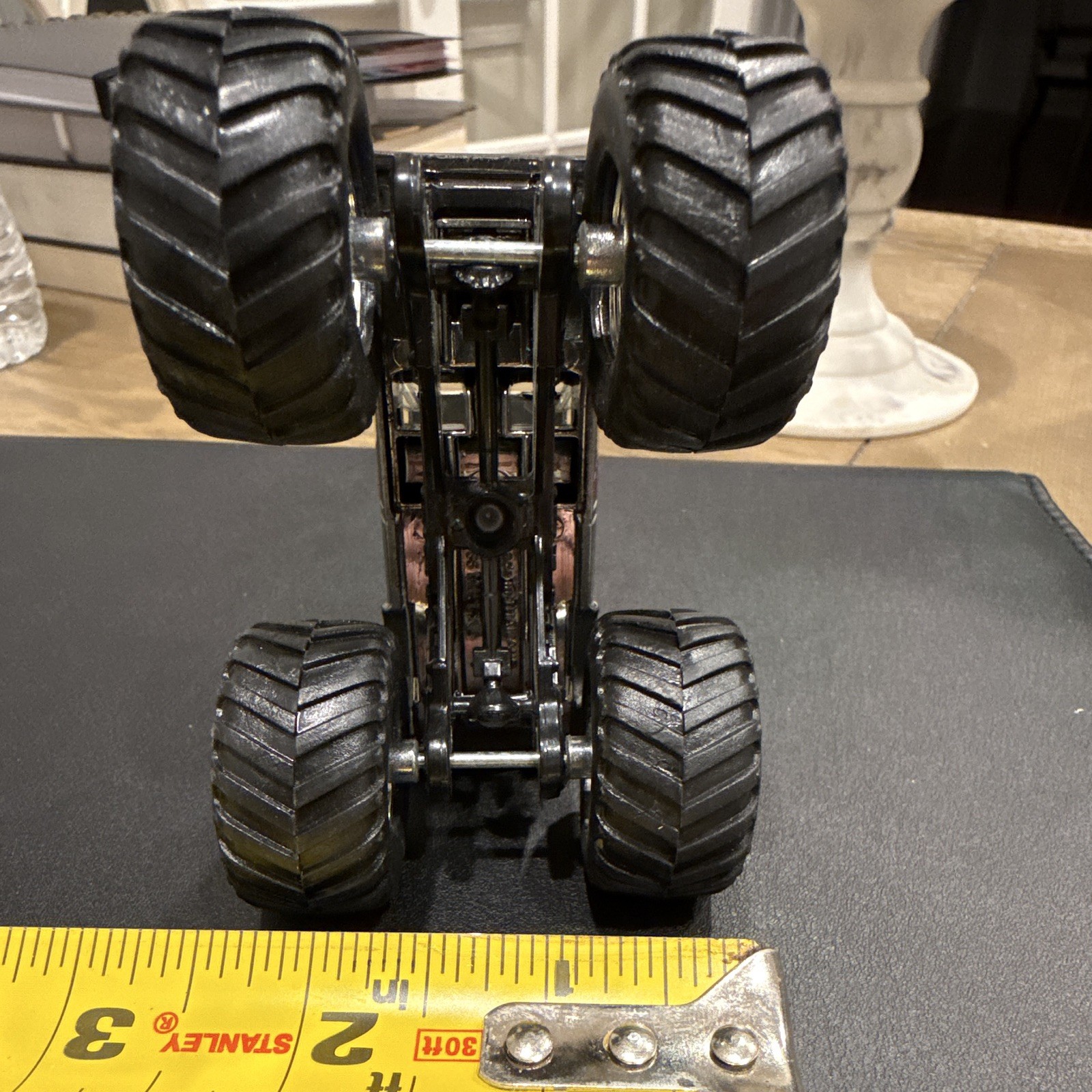 Hot Wheels Monster Jam Excaliber 1:64 Diecast Monster Truck Silver/Black/Red