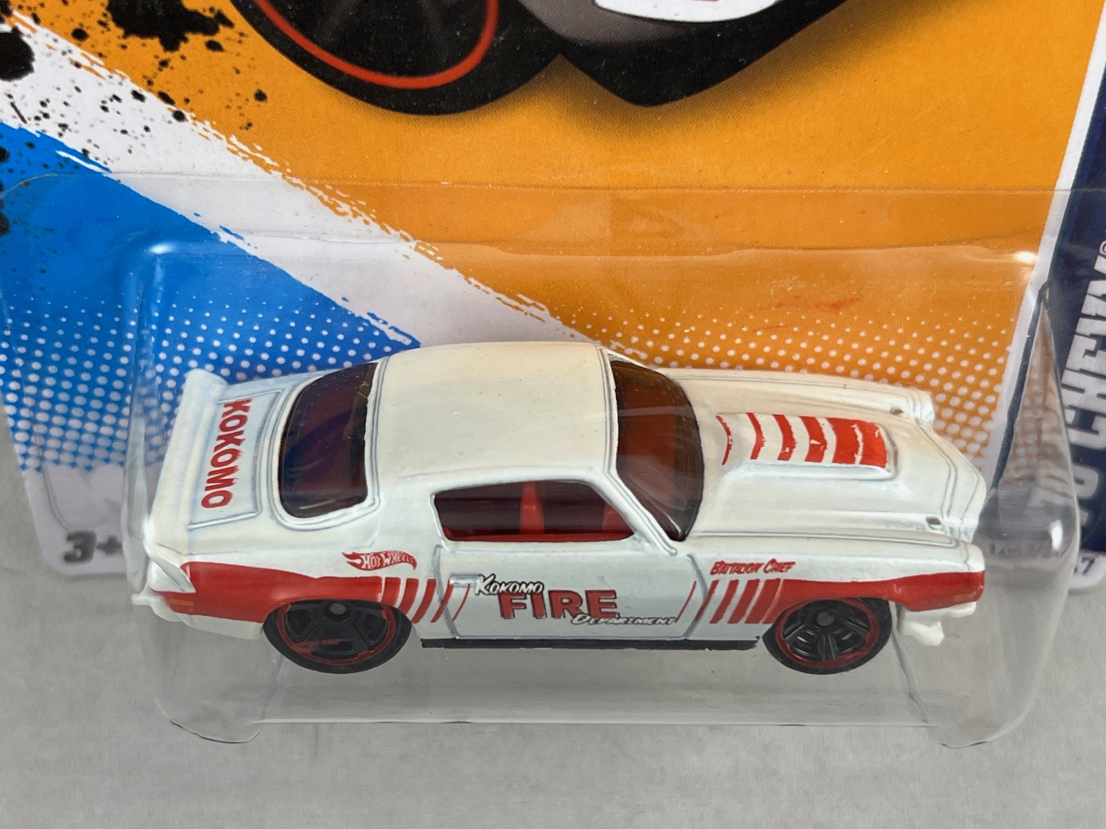 Hot Wheels ’70 Chevy Camaro White 2012 HW Main Street 3/10 163/247