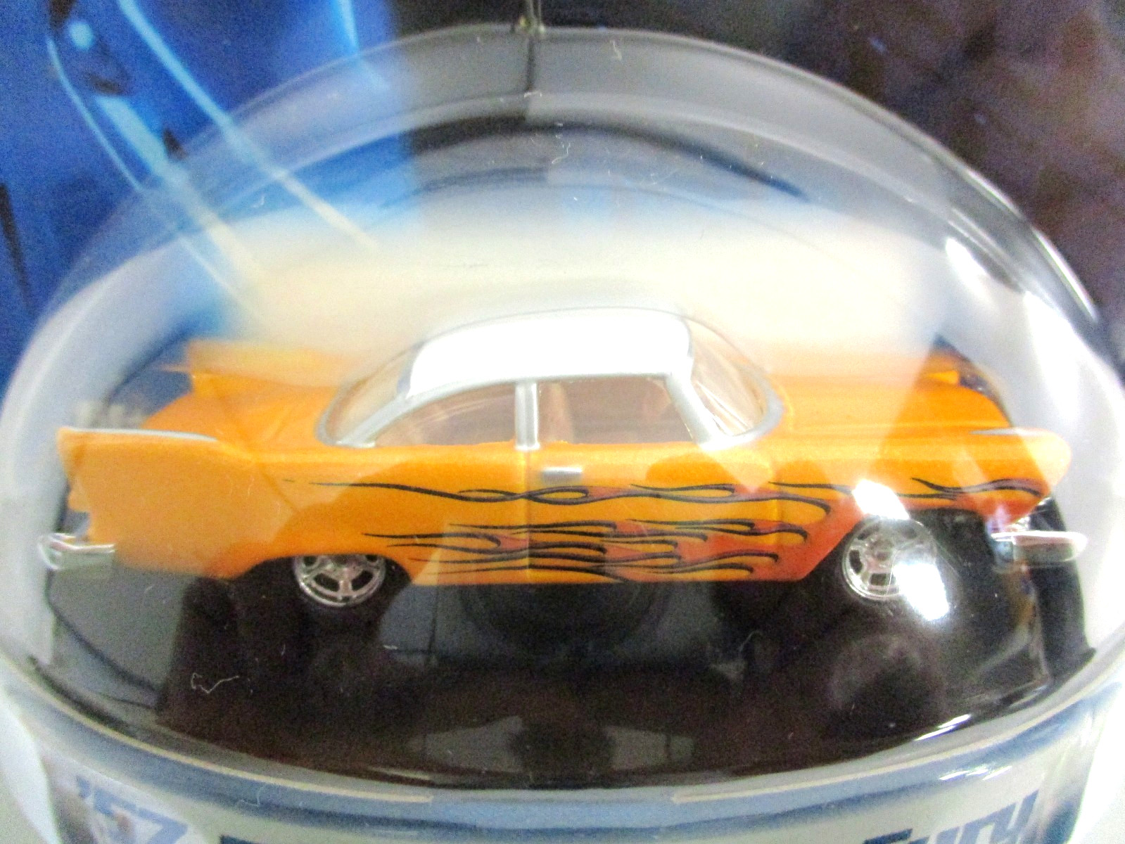 HOT WHEELS – REAL RIDERS – CUSTOM 1957 PLYMOUTH FURY – FLAMES – 1/64