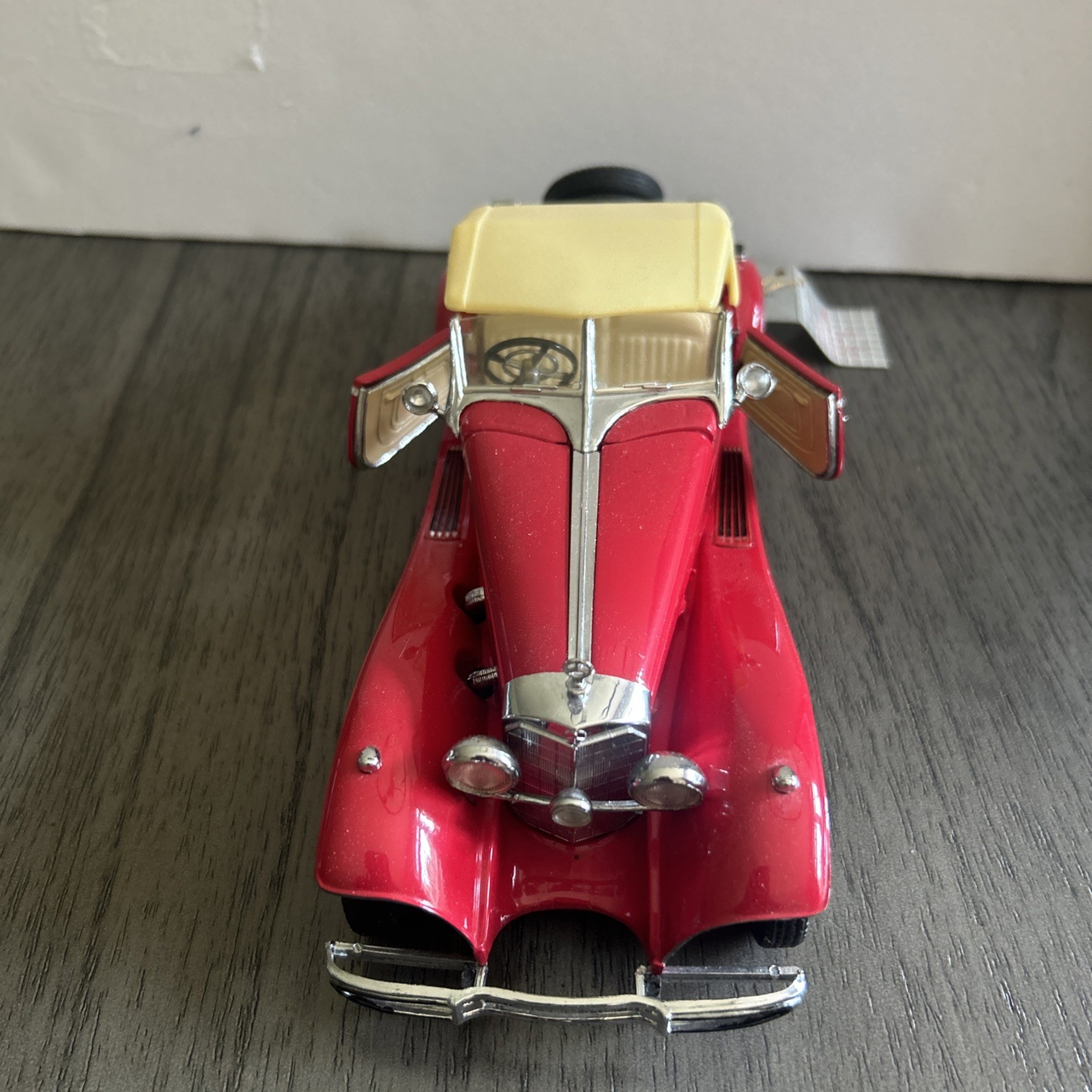 Mercedes 500K Special Roadstar 1:24 Franklin Mint Precision Models Red No box