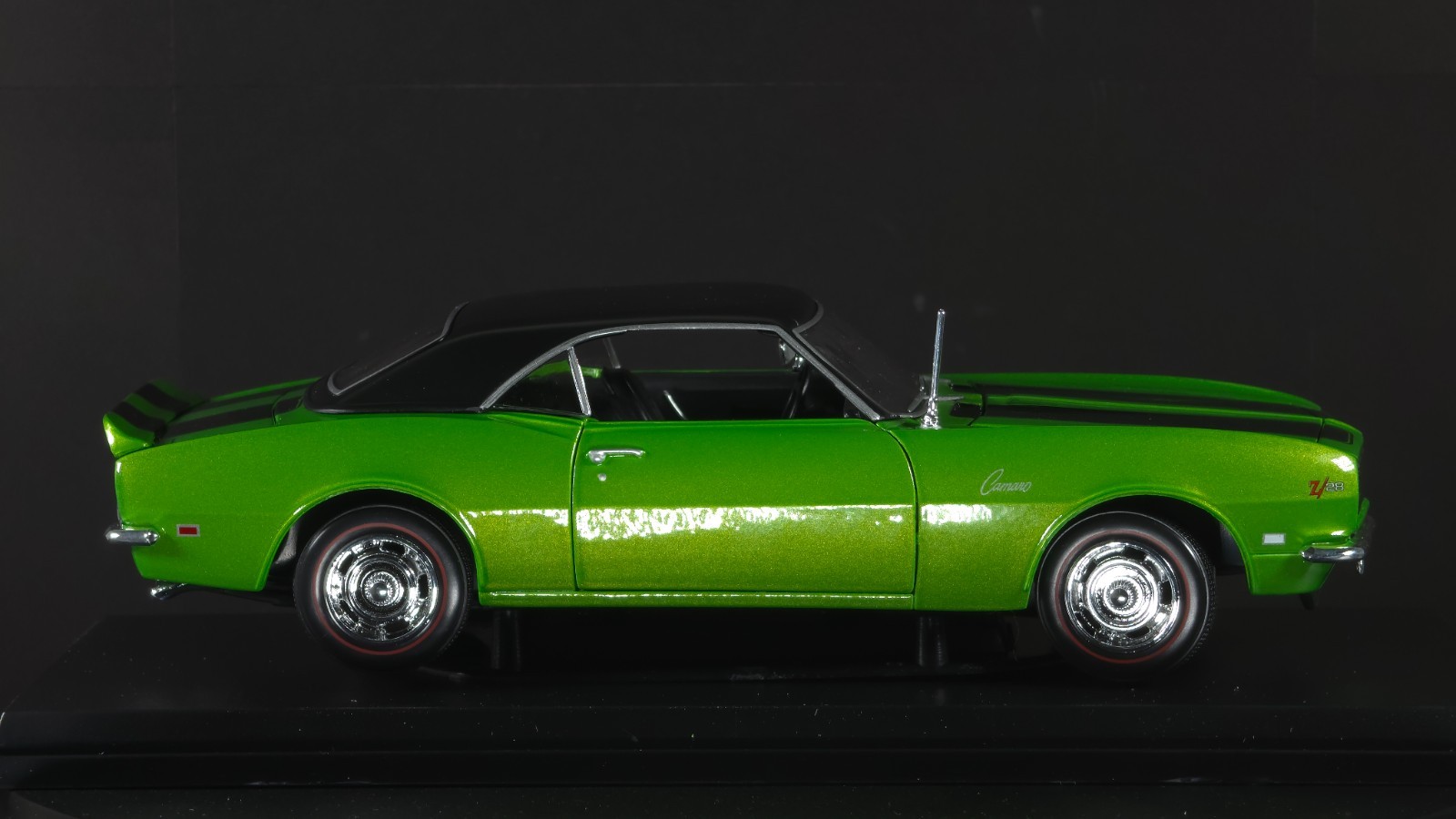 1968 Chevrolet Camaro Z/28 Coupe 1:18 Maisto Exclusive Style Special Edition