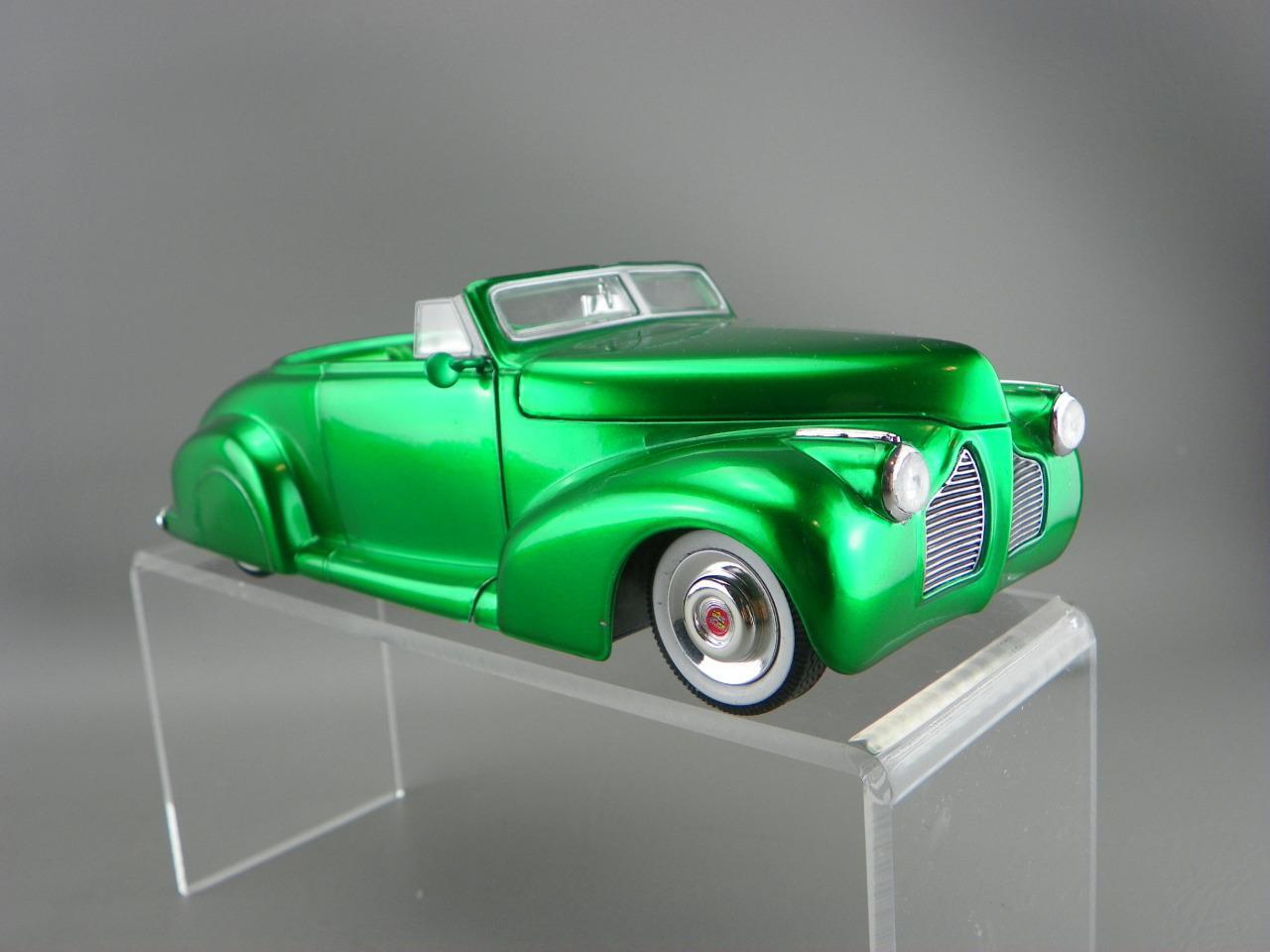 Jada Diecast 1:24 Rick Dore Metallic Green 1940 Pontiac Business Coupe Model Car