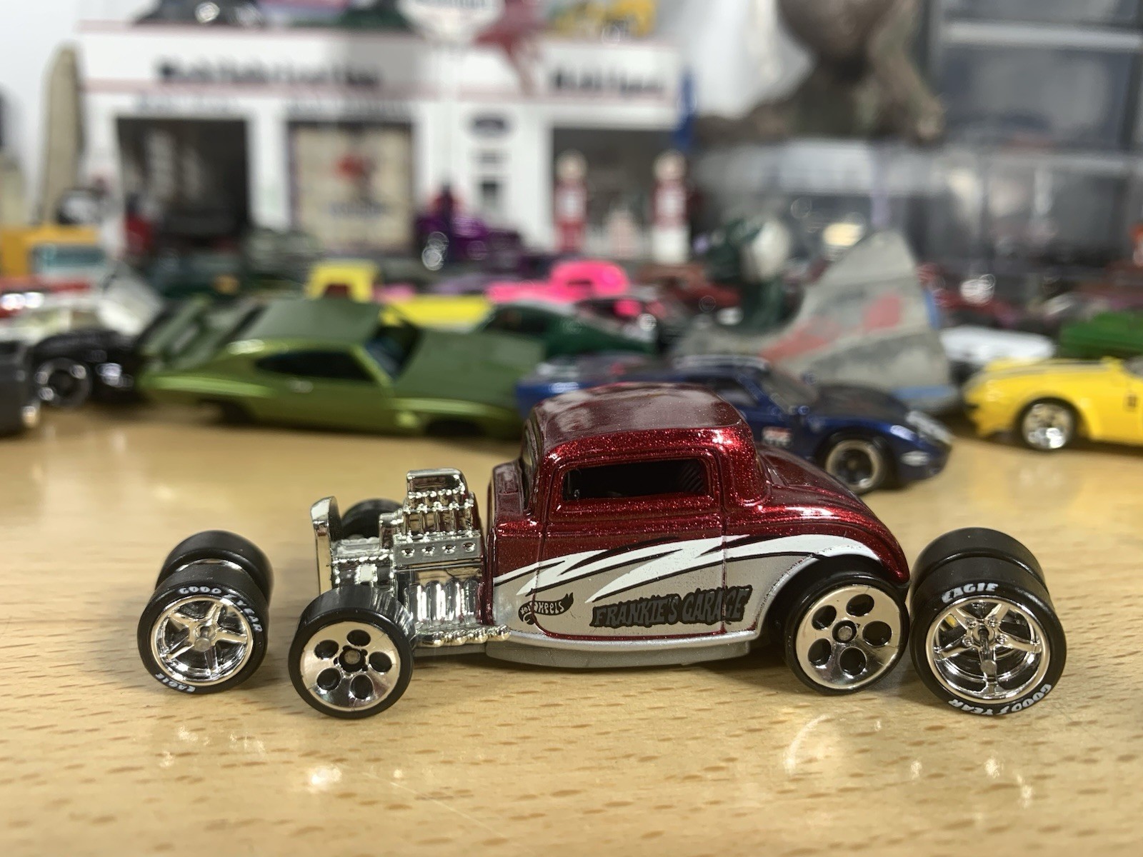 Hot Wheels ’32 Ford Pearl Red Frankie’s Garage Custom Wheel Swap Loose
