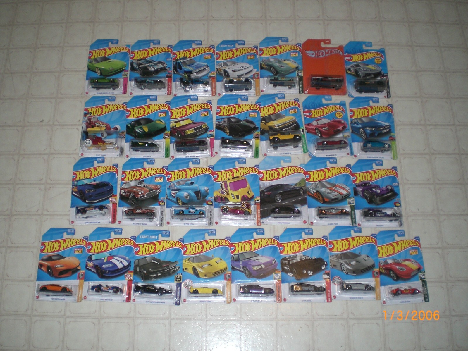 HOT WHEELS mixed lot of 24 TESLA LOTUS BUGATTI MERCEDES BENZ MUSTANG DODGE BOX 2