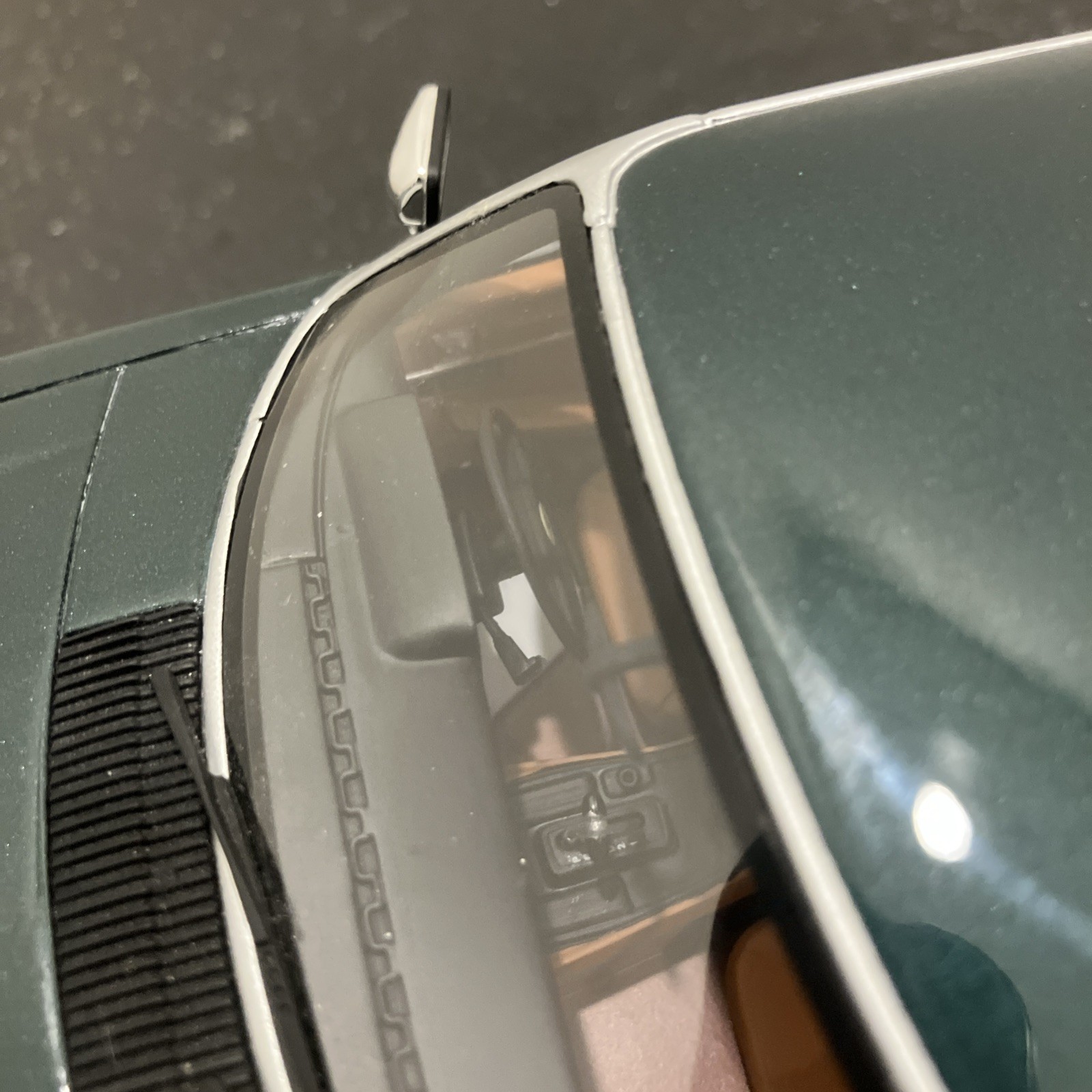 1:18 Scale GT Spirit 1983 Jaguar XJS Lynx Eventer Green