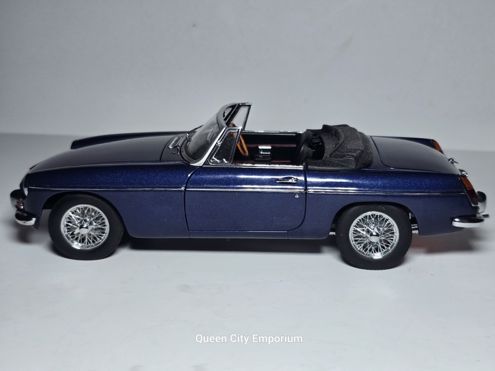 Auto Art Millennium 1969 MGB Roadster MK II 1:18 Scale Diecast Model