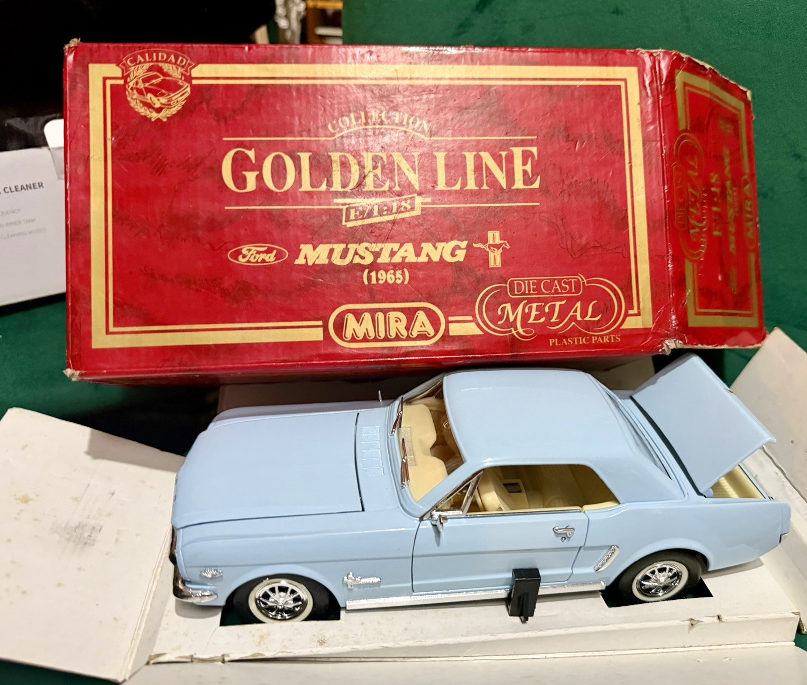 MIRA Golden Line 1:18 1965 Ford Mustang Light Blue Diecast Opening Parts