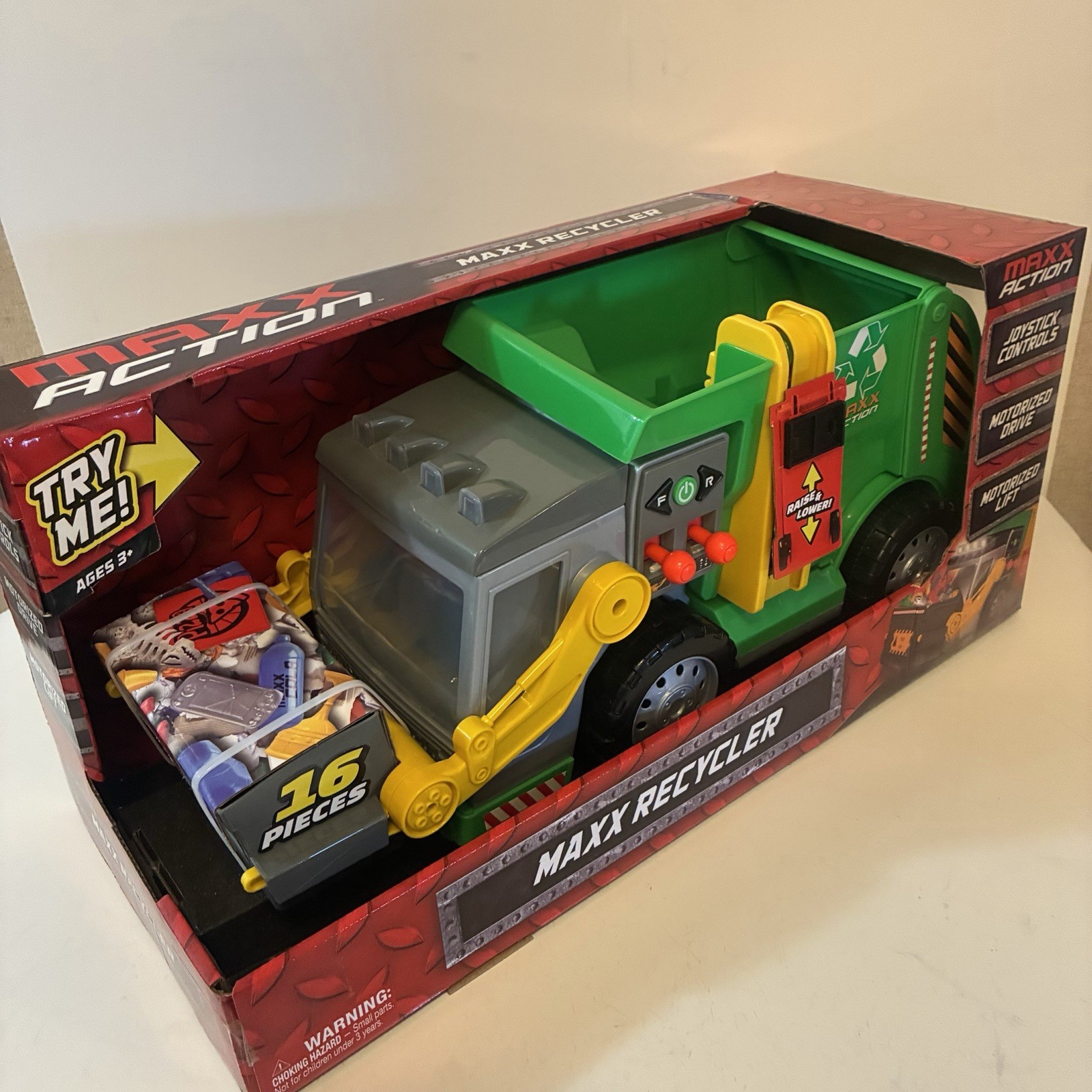Maxx Action Maxx Recycler Toy Vehicle 16 Pieces Dual Joystick Motorized