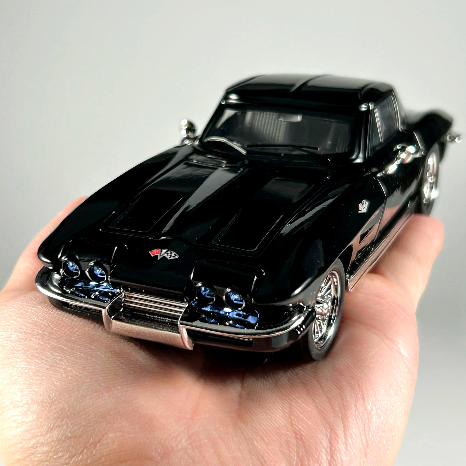 1:32 1963 Chevrolet Corvette Sting Ray C2 Coupe Model Car Collectible Toy Gift