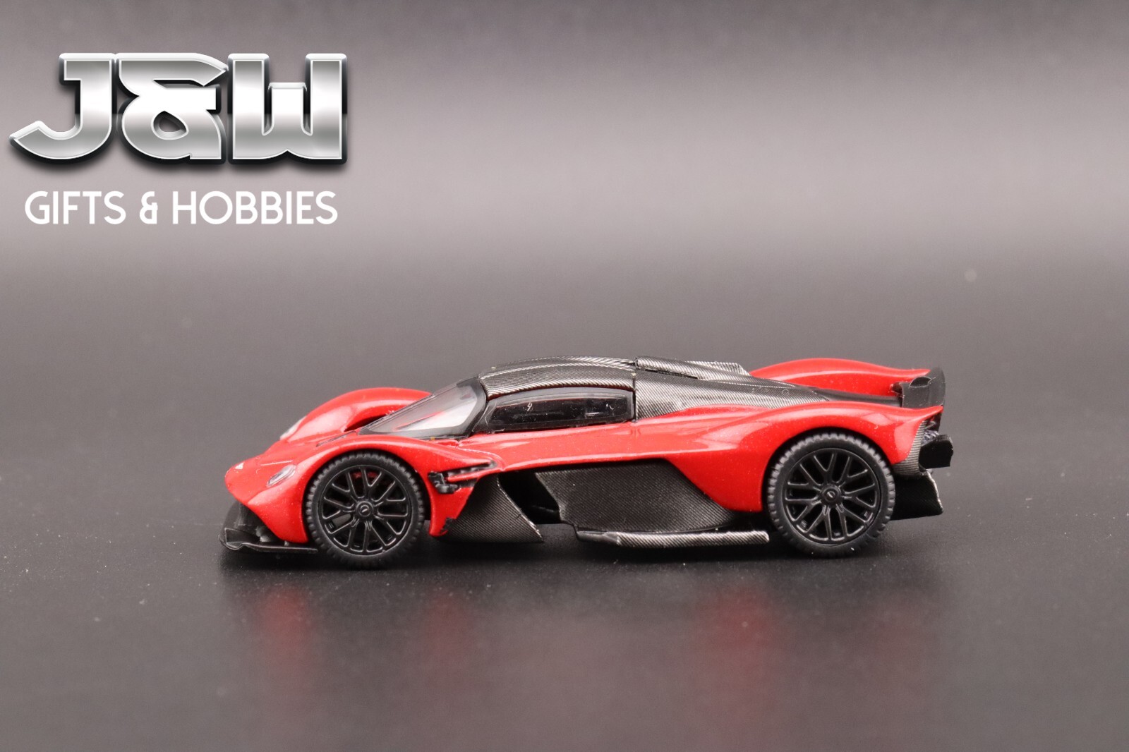 Mini GT Aston Martin Valkyrie Hyper Red #766 1/64