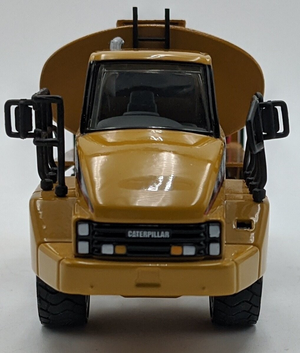 Custom Built 1:50 Scale Diecast Caterpillar 725 Lube Service Truck