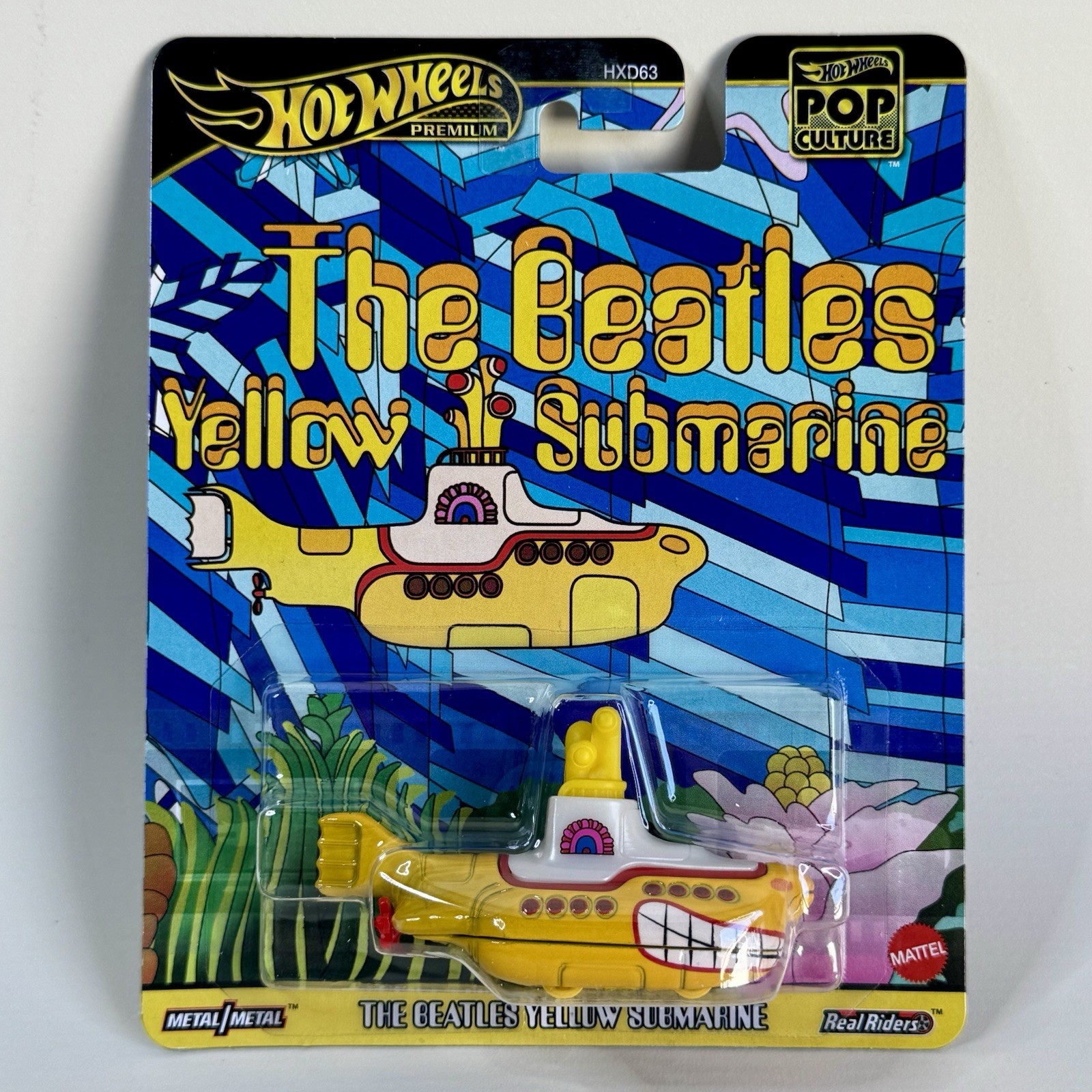 Hot Wheels Premium Beatles Yellow Submarine Pop Culture Real Riders Metal Metal
