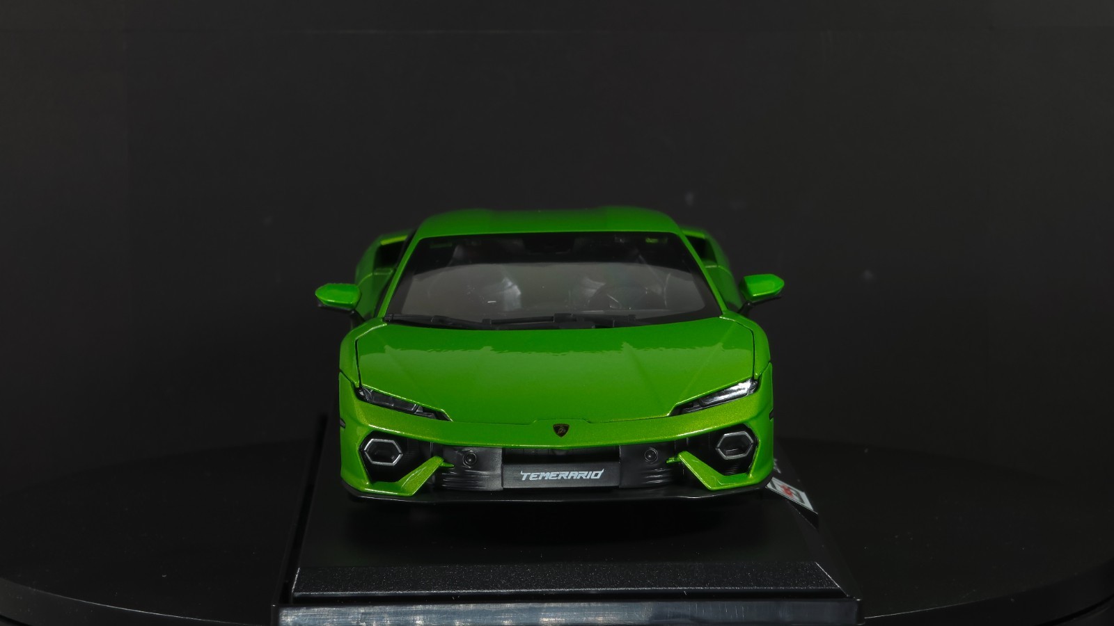Lamborghini Temerario 1:18 Maisto Exclusive Style Special Edition – Green