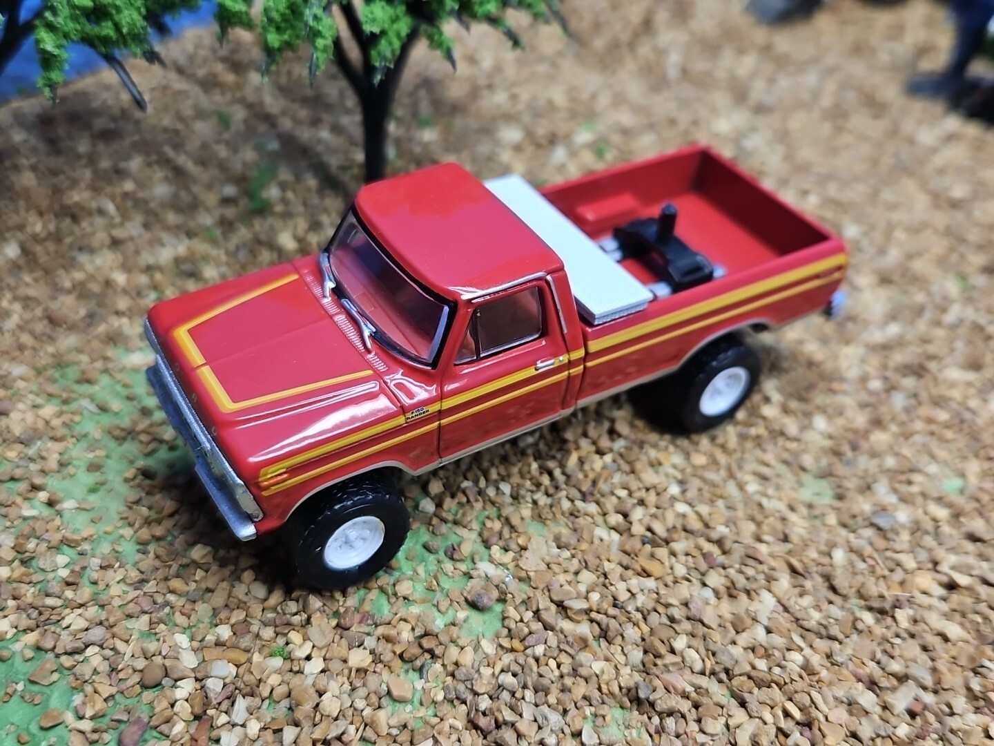 Custom Made 1978 Ford F-150 RANGER XLT 4×4 Greenlight Pickup Truck Fargo F250 79
