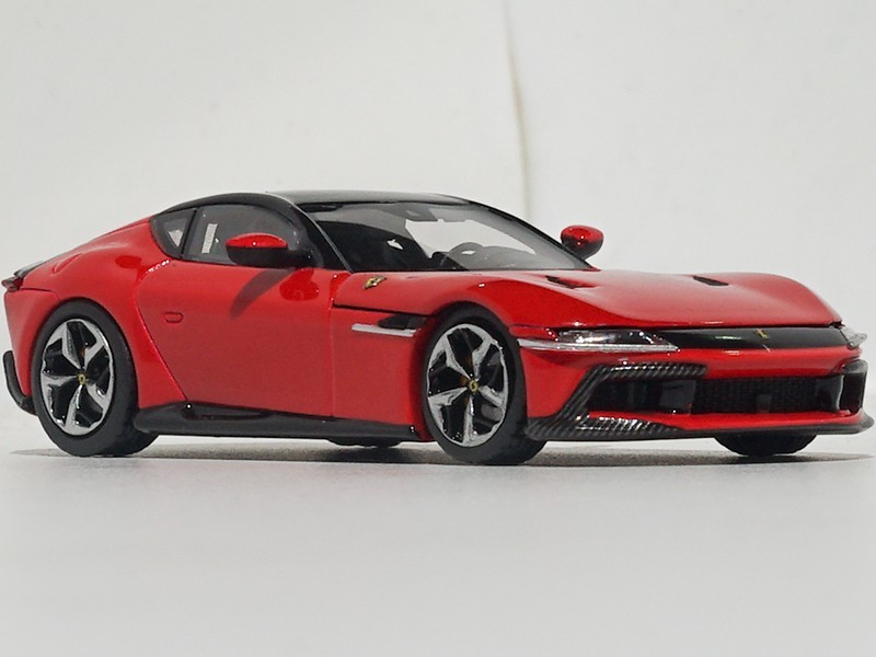 1:64 7CM Model Ferrari 12 Cilindri Rosso Corsa With Engine Detail Ltd 599 PCS