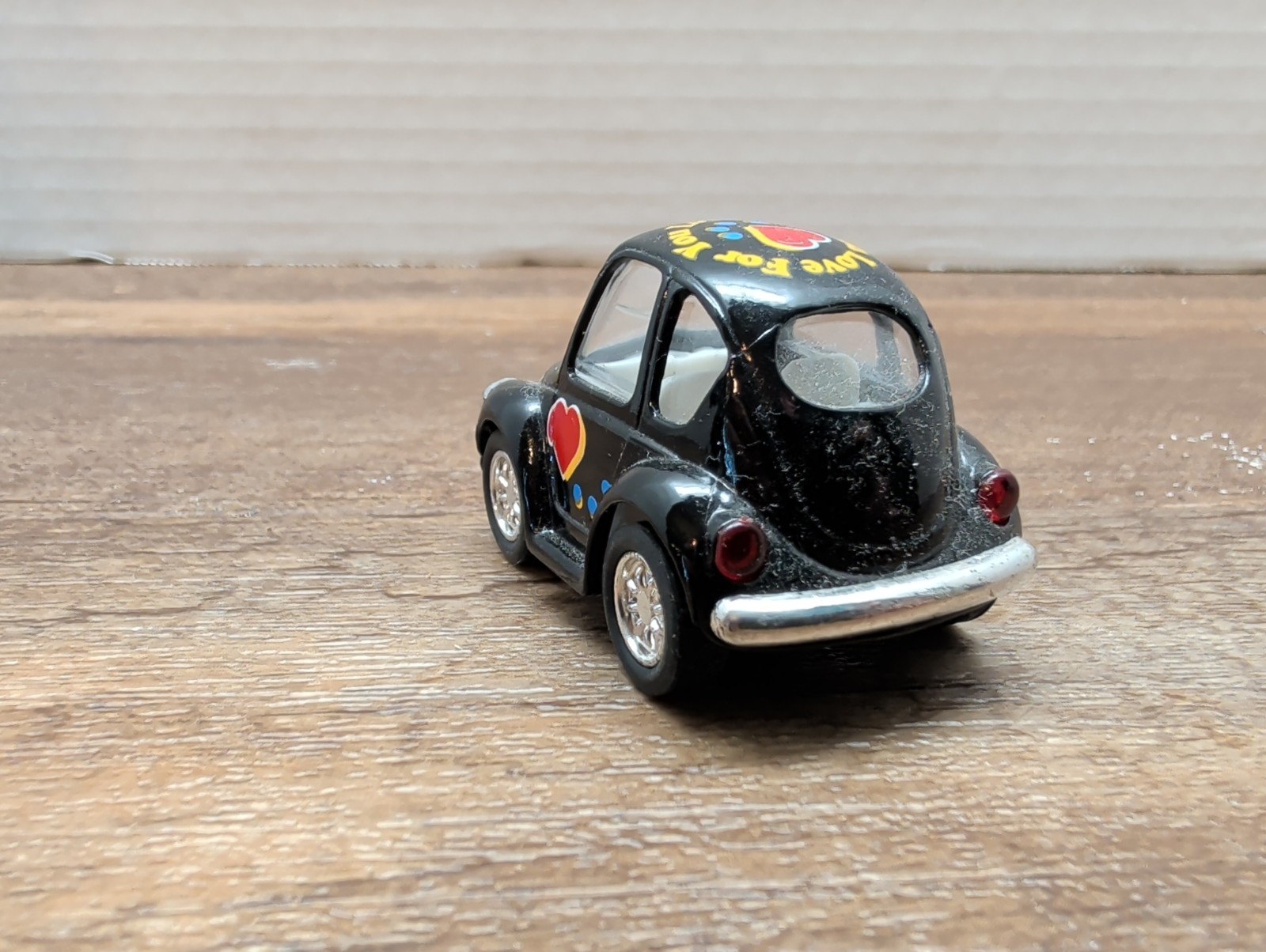 KinToy Love For You Heart Design Volkswagen VW Beetle Pullback 2.25″ Toy Car