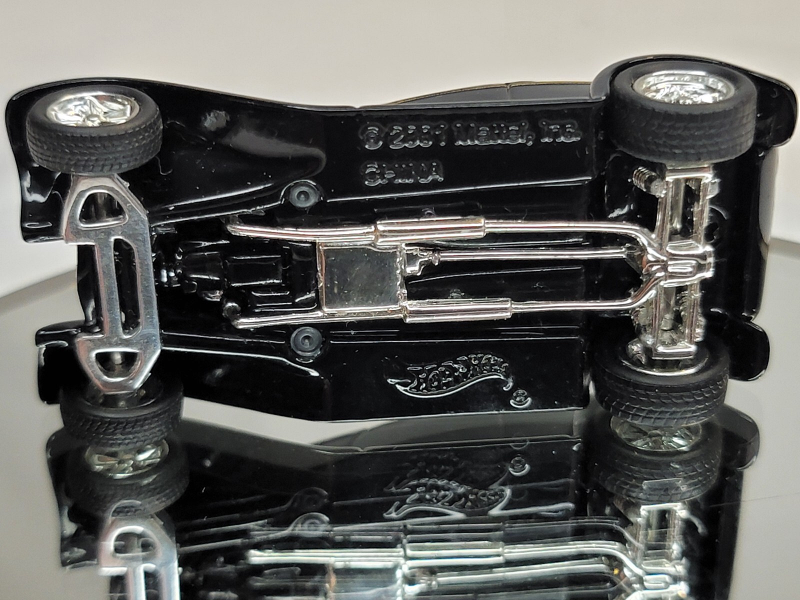 1:64 Hot Wheels ’32 Ford Foose Designed Show Car Black Chrome Real Rider Coupe