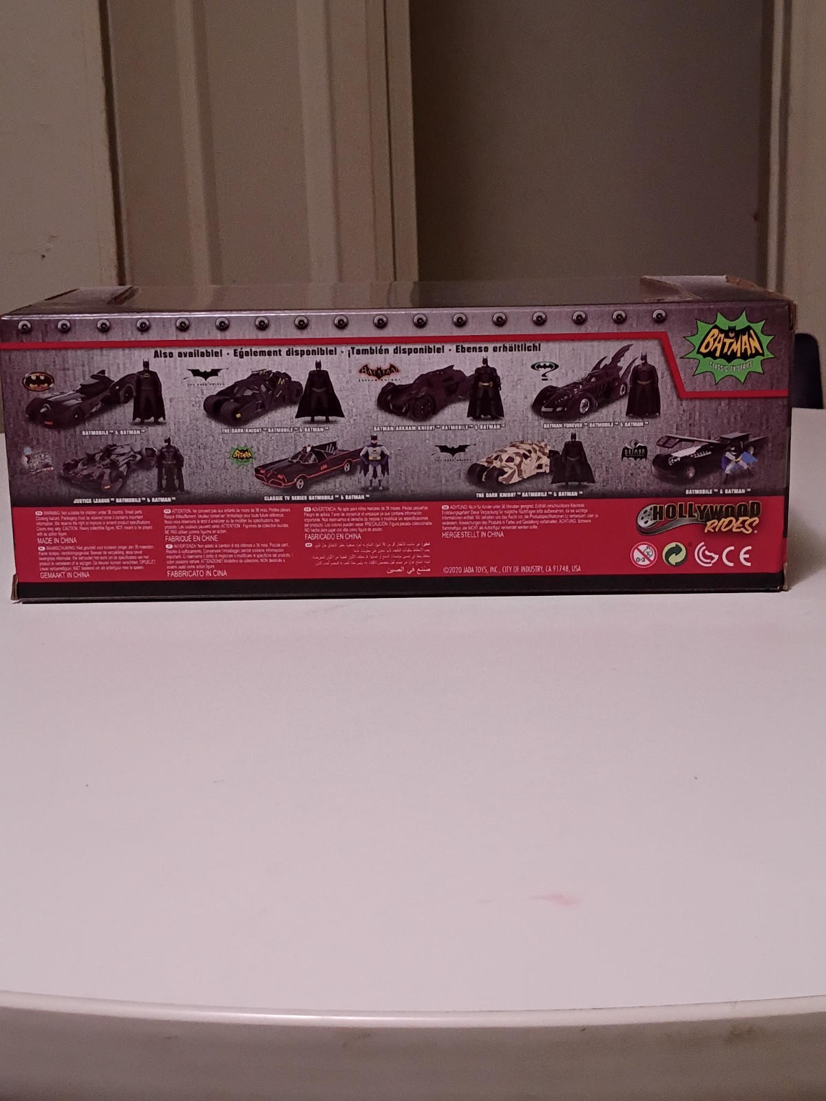 NEW Jada Toys 98259 Batman Classic 1966 TV BATMOBILE 1:24 Scale Vehicle & Figure