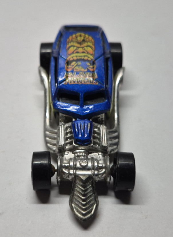 Hot Wheels Surf Crate Die-cast Car Blue and Yellow 1999 Scale 1:64