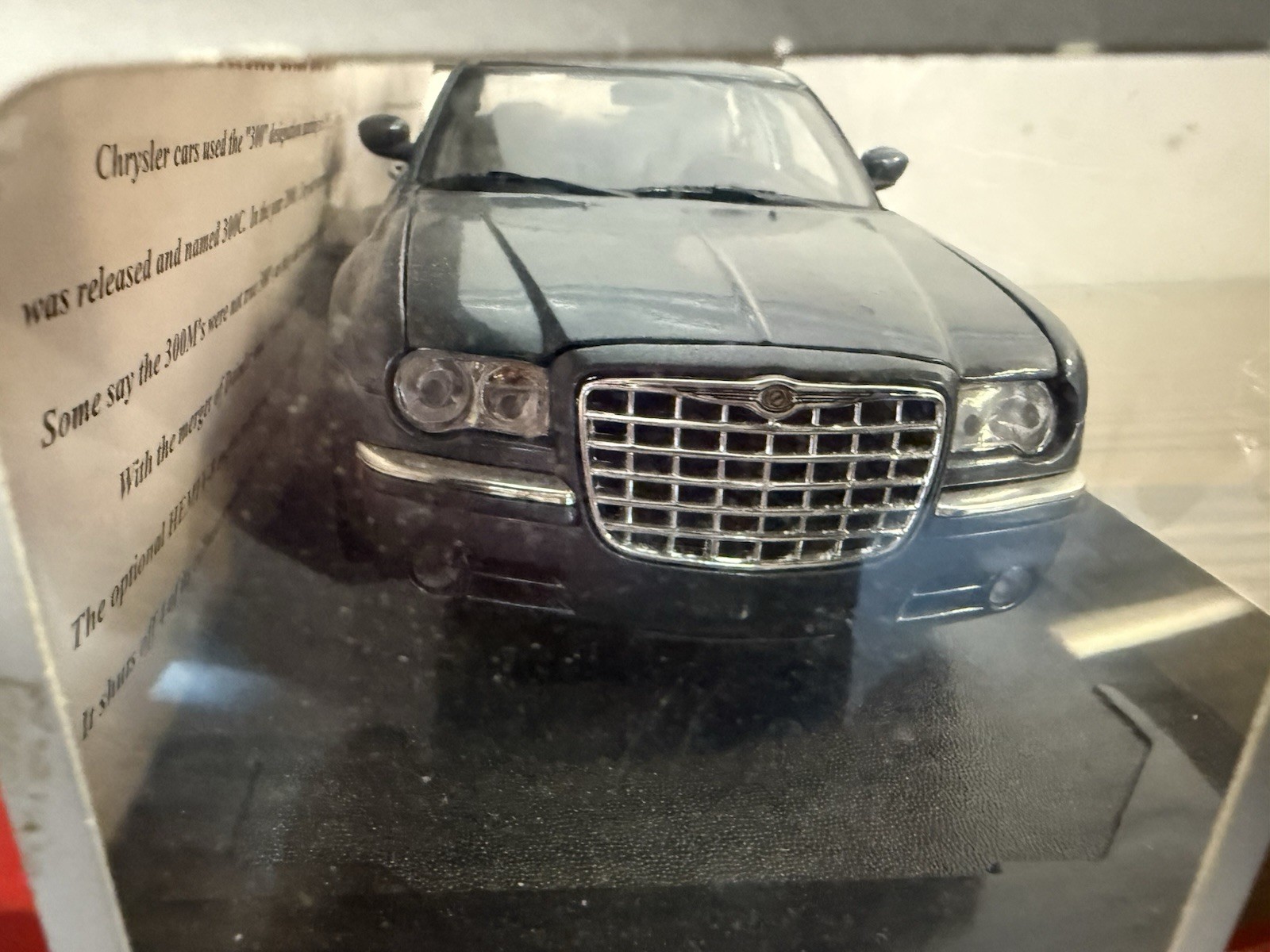 1/18 American Graffiti 2005 Chrysler 300C Hemi Gray