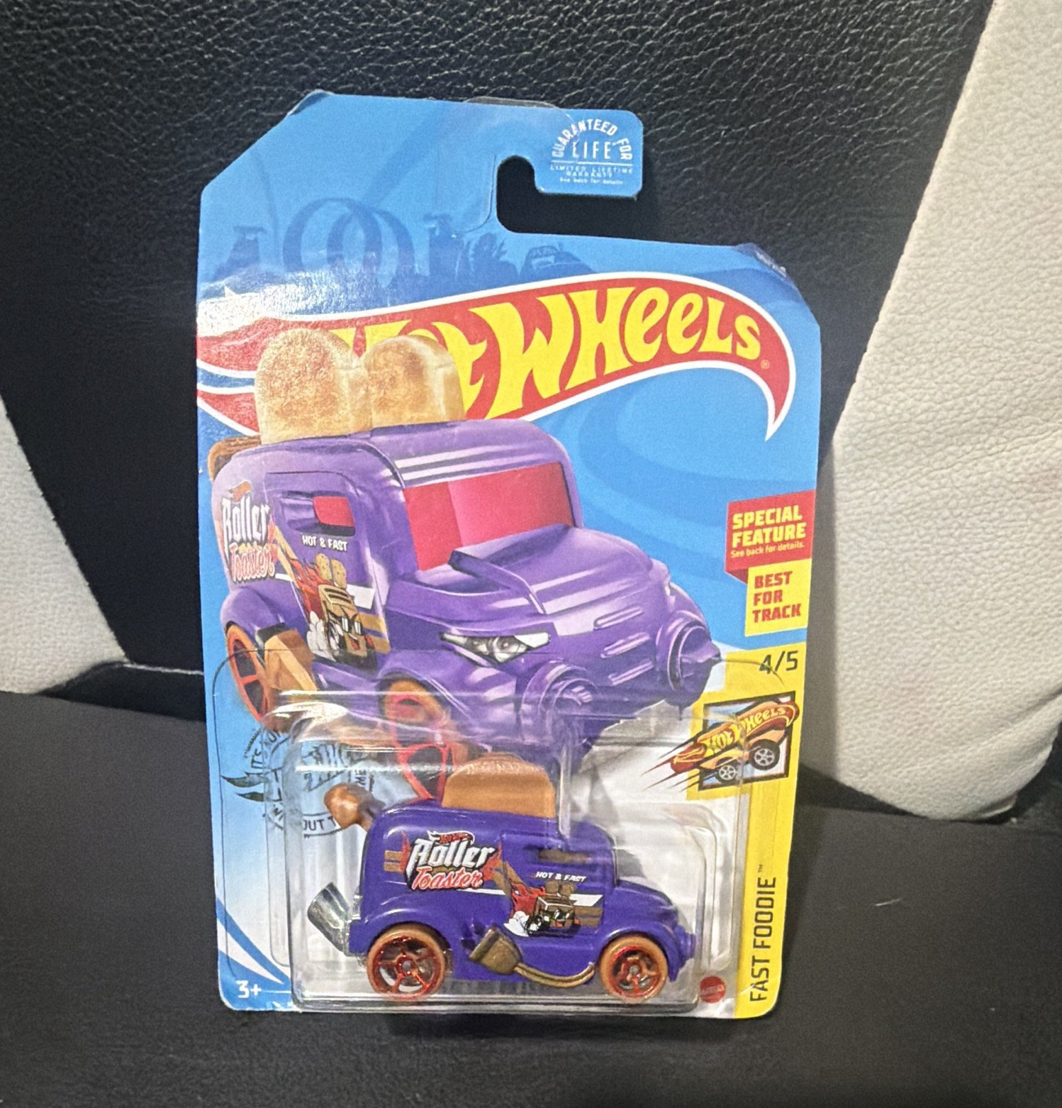 Hot Wheels Fast Foodie Roller Toaster 1:64 Diecast Car Purple Unopened