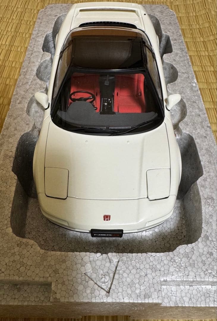 AUTOart 1/18 Honda NSX R NA1 Diecast Model Adult Collectible