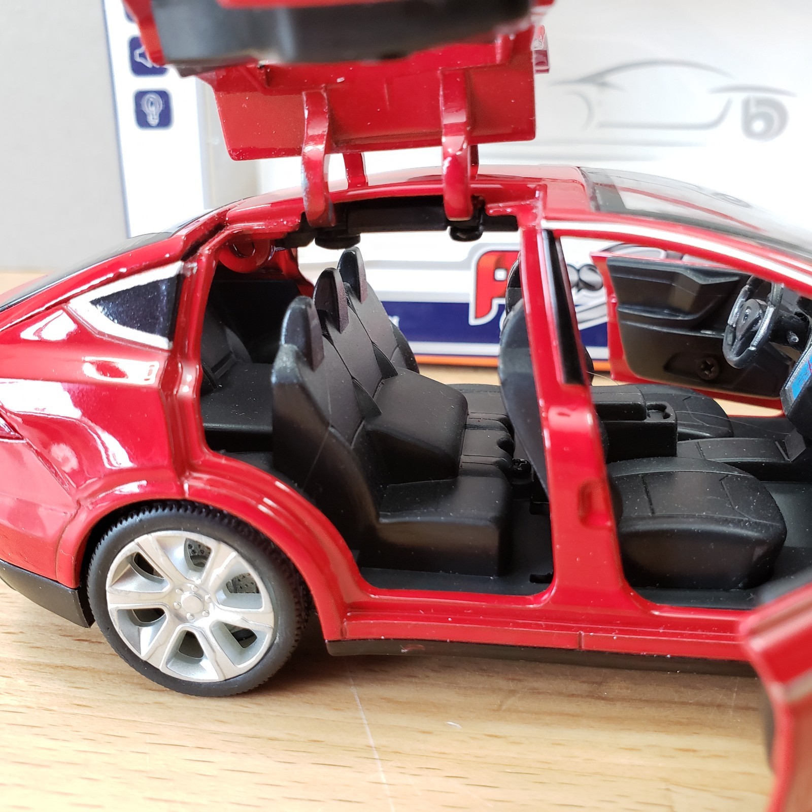 Proswon 2016-2017 Tesla Model X 90D Diecast 1:32 Working Lights & Sound