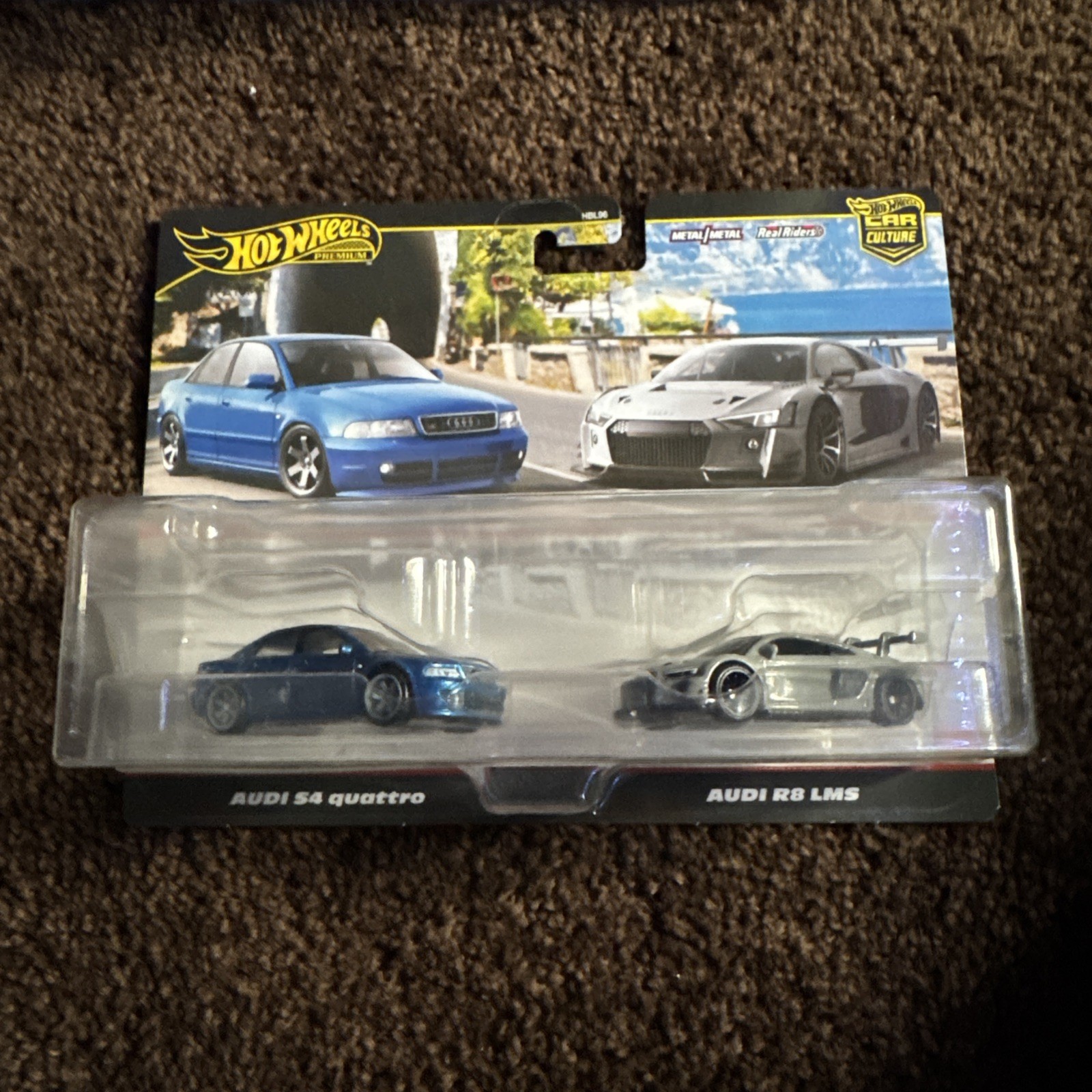 Hot Wheels Premium Car Culture 2 Pack Audi S4 Quattro & Audi R8 LMS