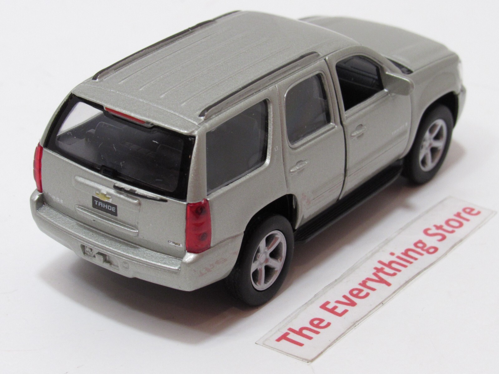 WELLY 2008 CHEVY TAHOE LT LIGHT GOLD 4.5″ LONG FREE SHIP